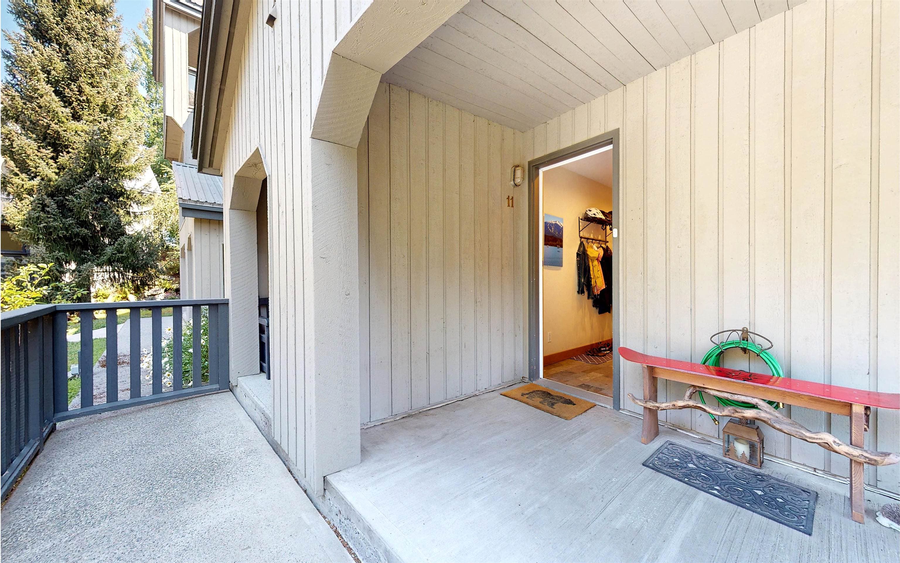 11 - 2556 Snowridge Crescent, Whistler, V8E 0A6 — photo 3