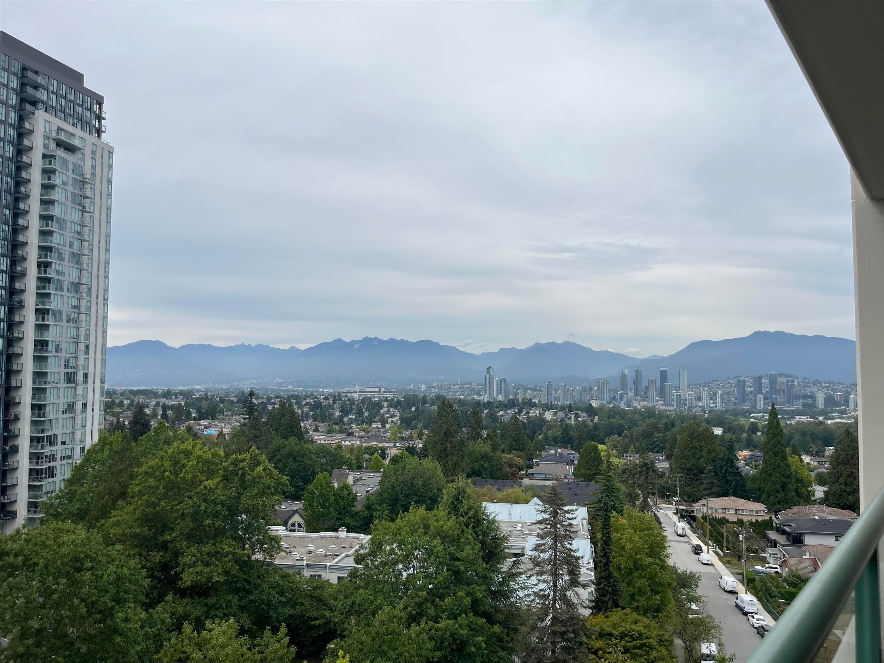 1105 - 5833 Wilson Avenue, Burnaby