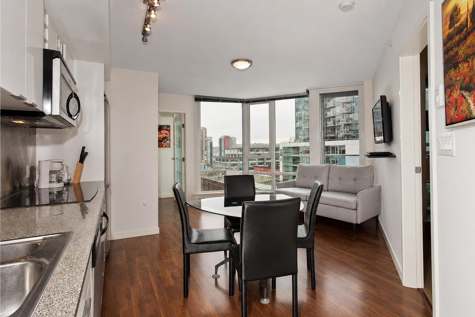 902 - 788 Hamilton Street, Vancouver
