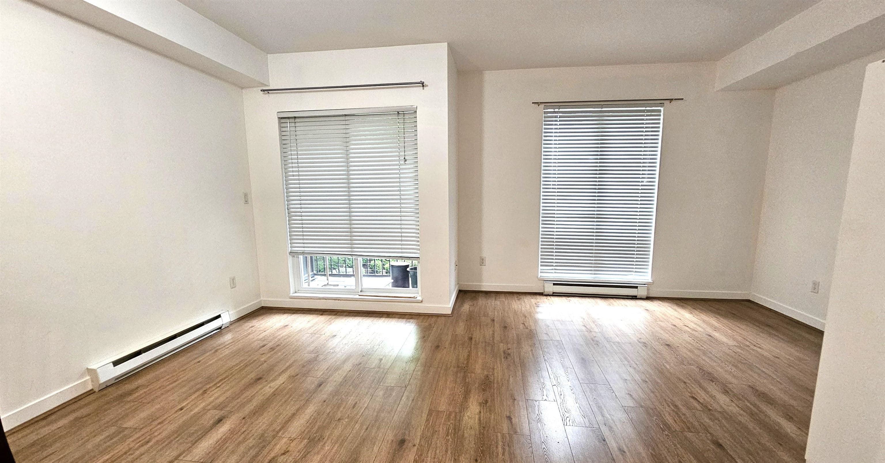 220 - 13321 102a Avenue, Surrey, V3T 1P6 — photo 4