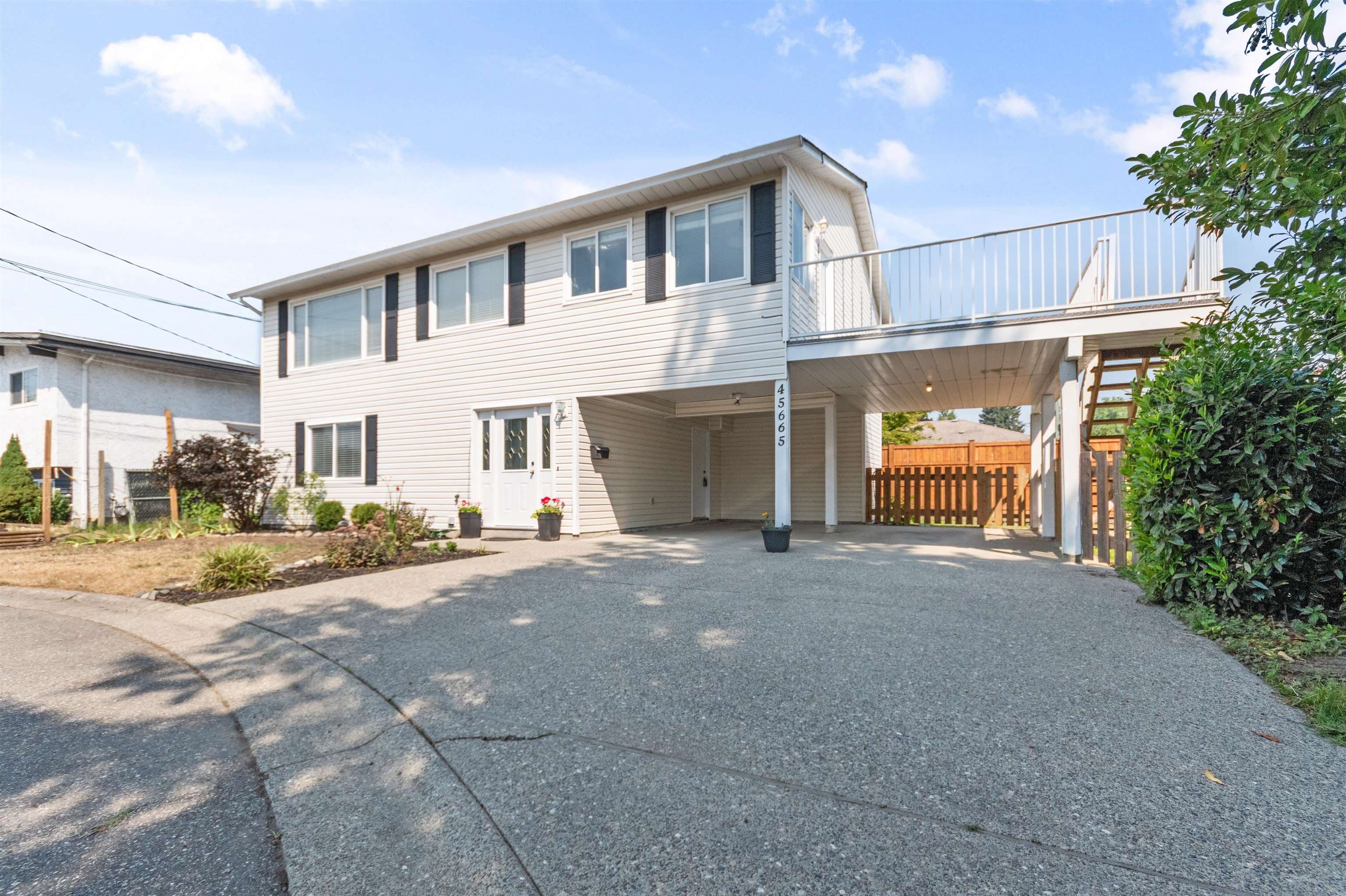 45665 Fernway Avenue, Chilliwack, V2P 3B2 — photo 2
