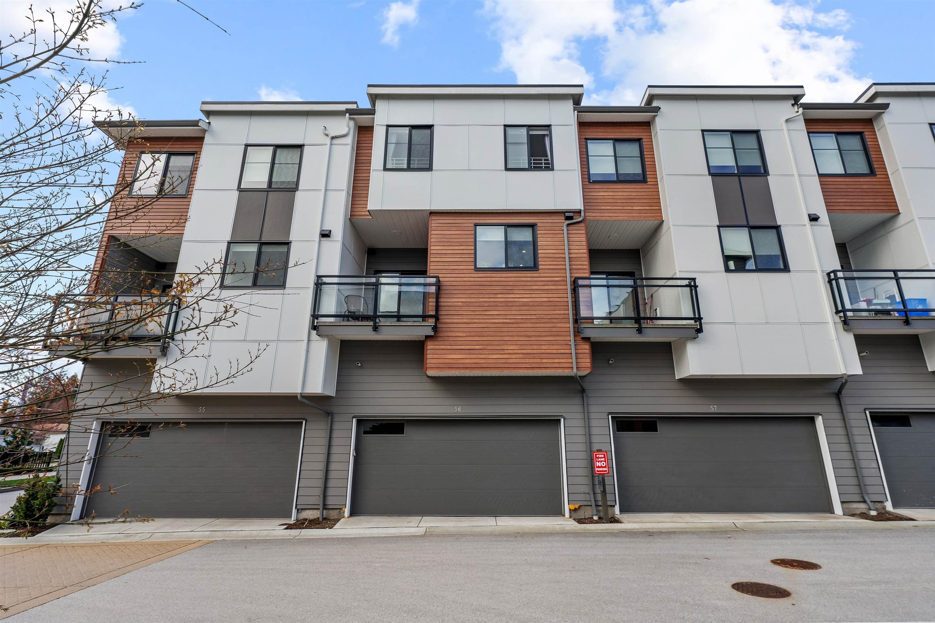 56 - 1639 162 Street, Surrey, V4A 4Y1 — photo 1