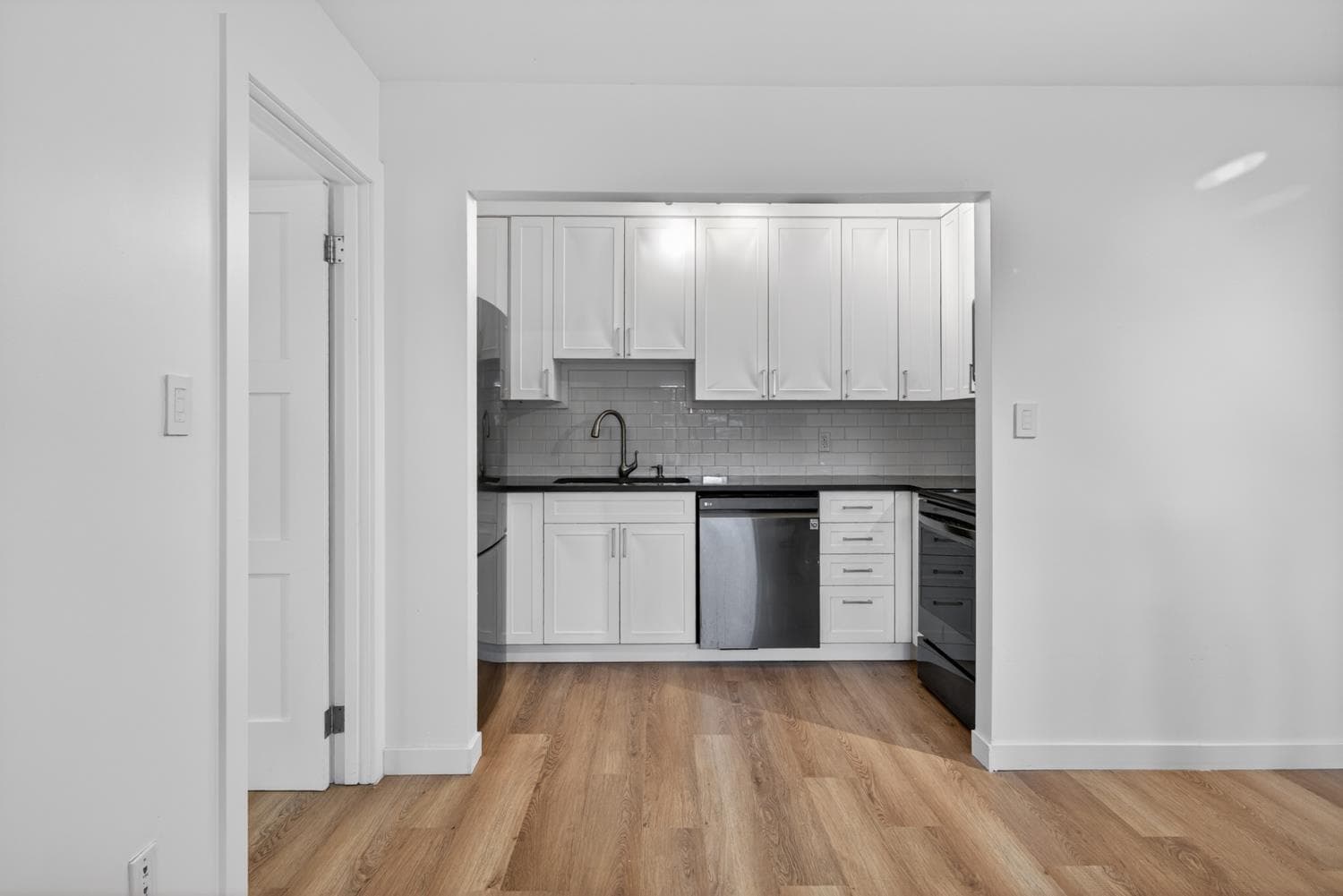 101 - 8645 Osler Street, Vancouver, V6P 4E6 — photo 5