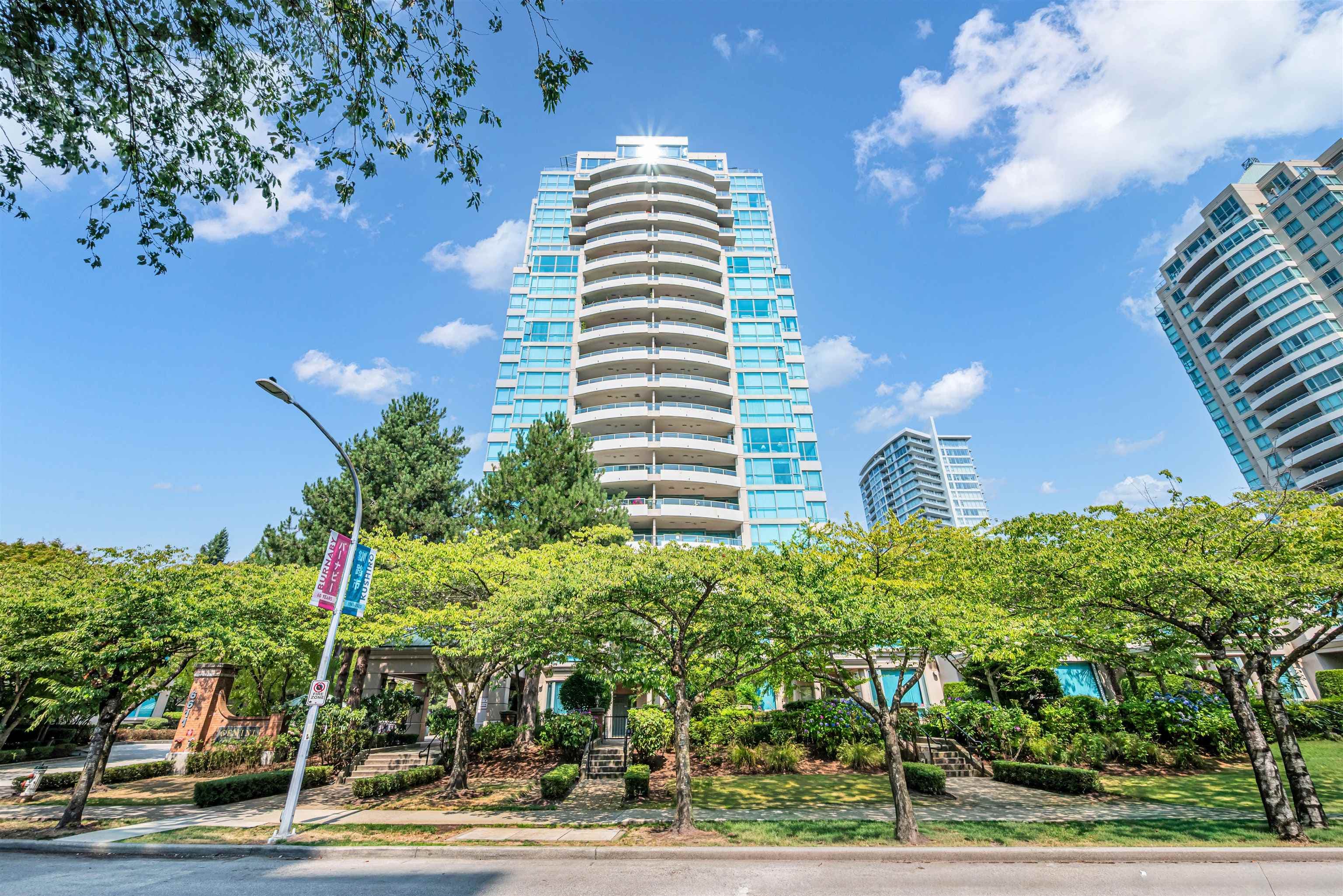 803 - 6611 Southoaks Crescent, Burnaby, V5E 4L5 — photo 3