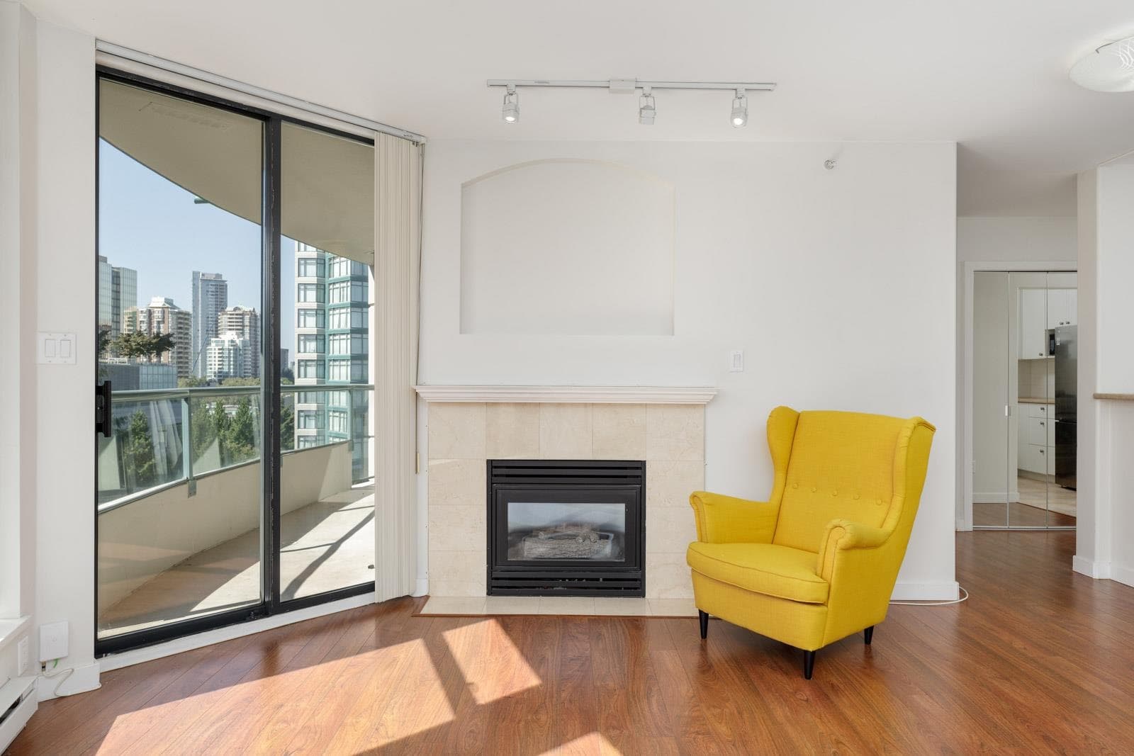 902 - 4567 Hazel Street, Burnaby, V5H 4V4 — photo 5