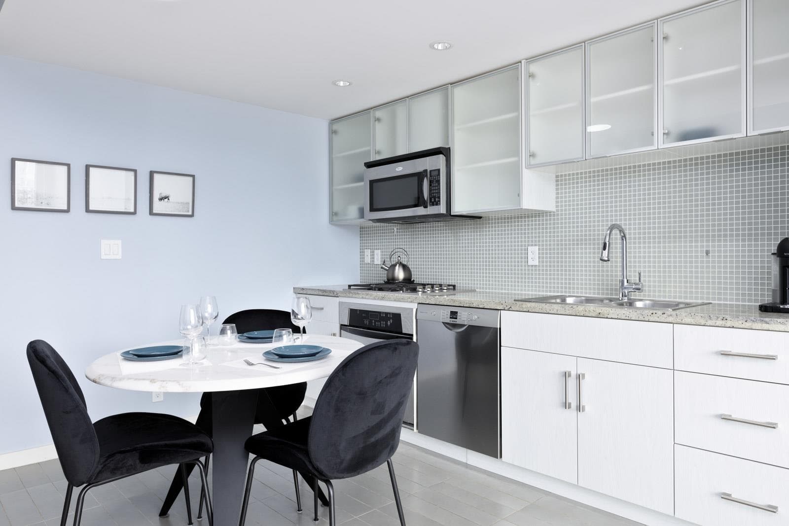 3207 - 33 Smithe Street, Vancouver, V6B 0B5 — photo 3