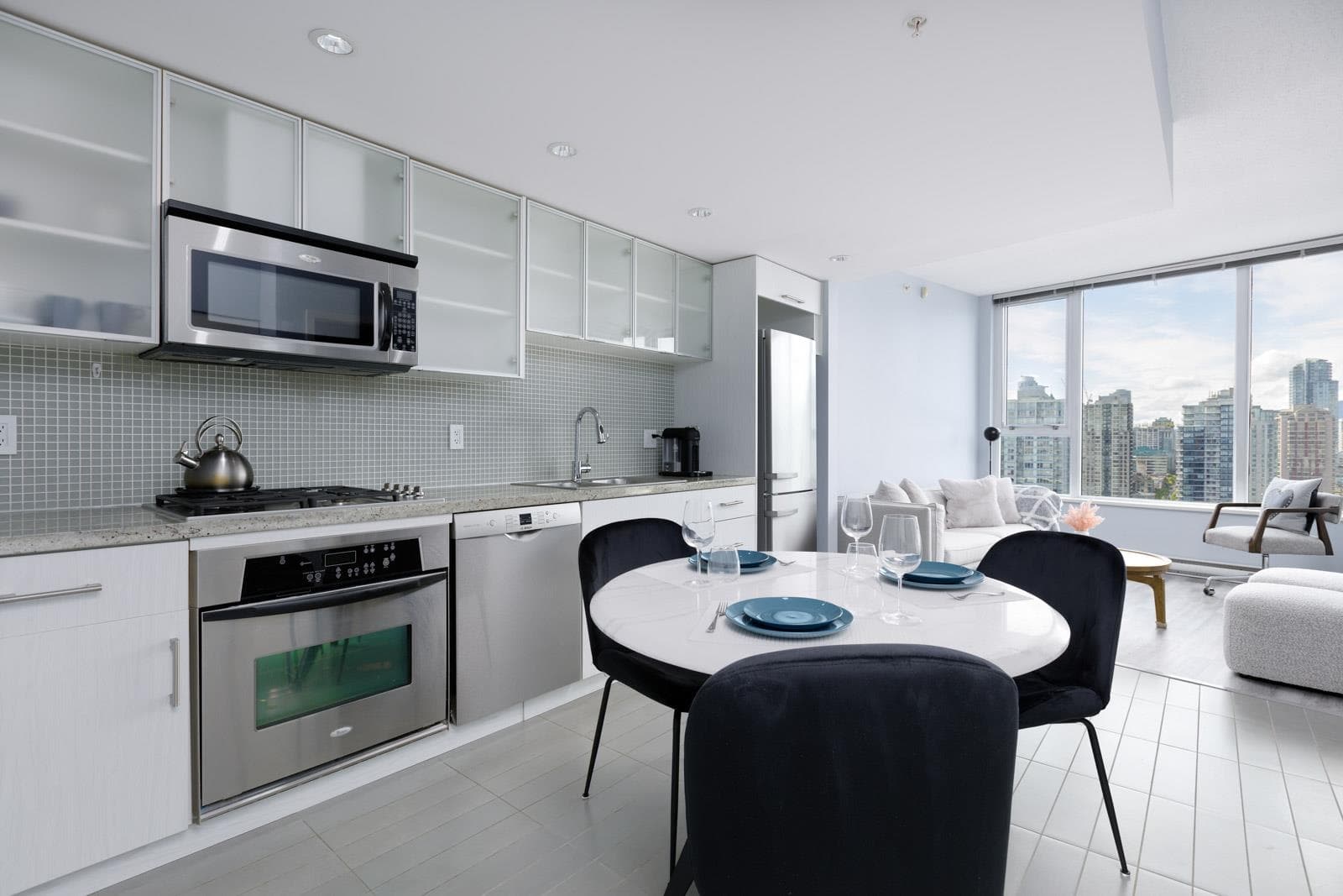 3207 - 33 Smithe Street, Vancouver, V6B 0B5 — photo 4