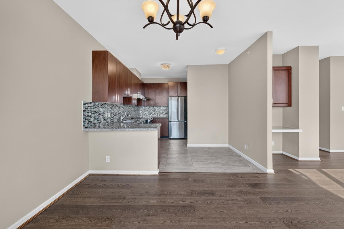 1601 - 7388 Sandborne Ave, Burnaby, V3N 5C4 — photo 5