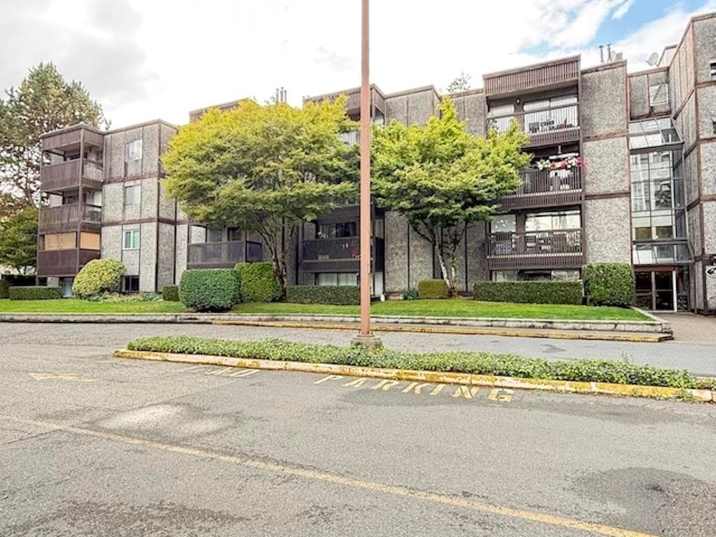 411 - 13501 96 Avenue, Surrey