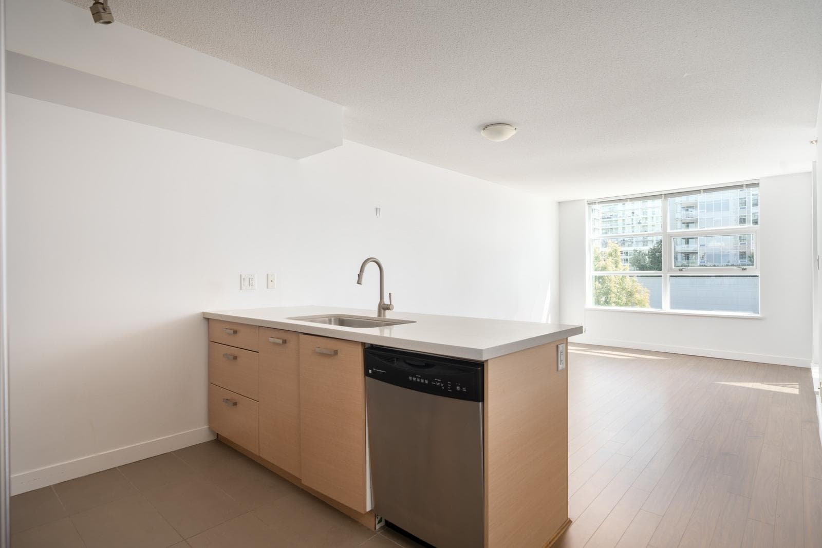 607 - 8033 Saba Road, Richmond, V6Y 4M8 — photo 3