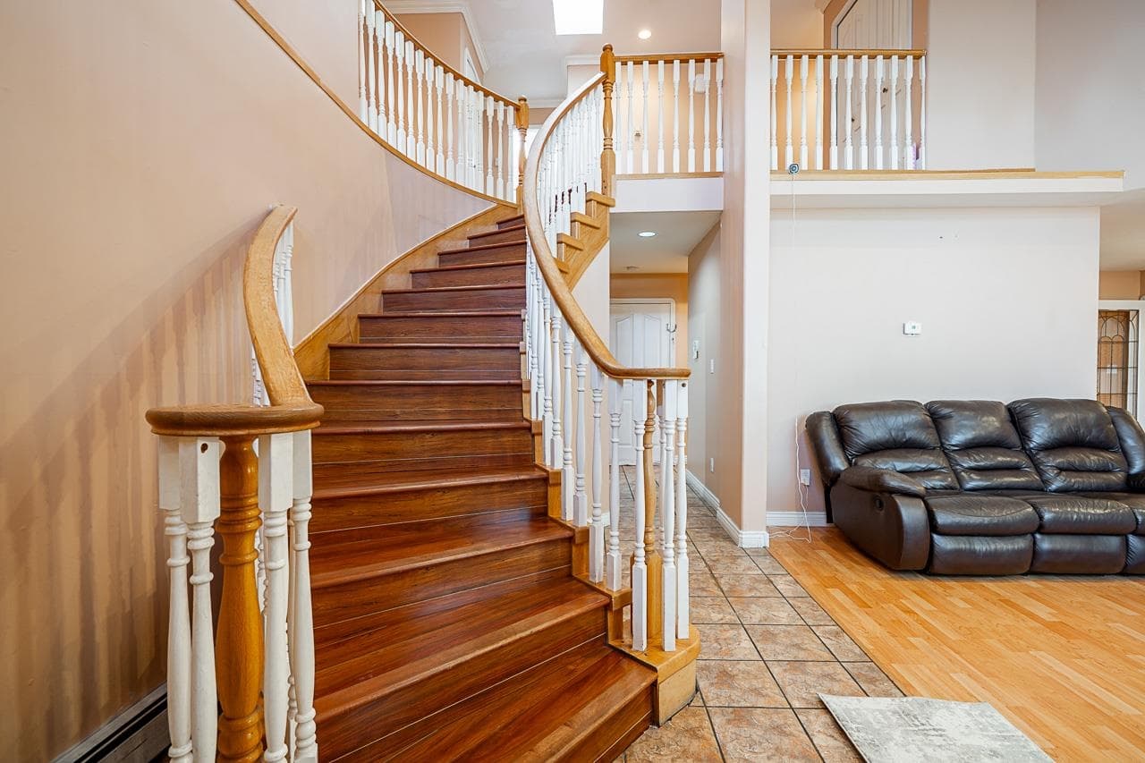 13107 74 Avenue, Surrey, V3W 1C3 — photo 3