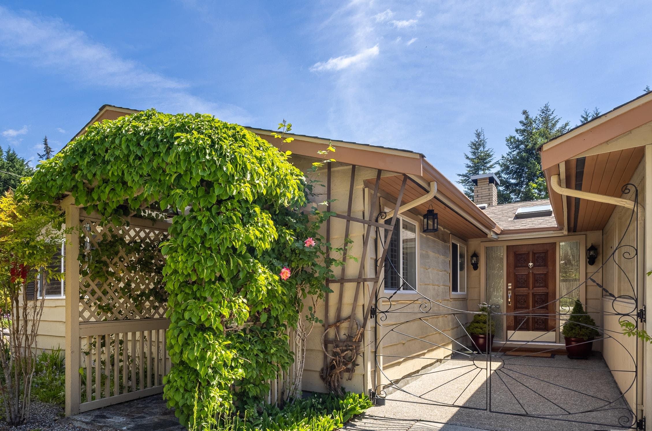 7065 Dale Road, Sechelt, V7Z 0N2 — photo 5