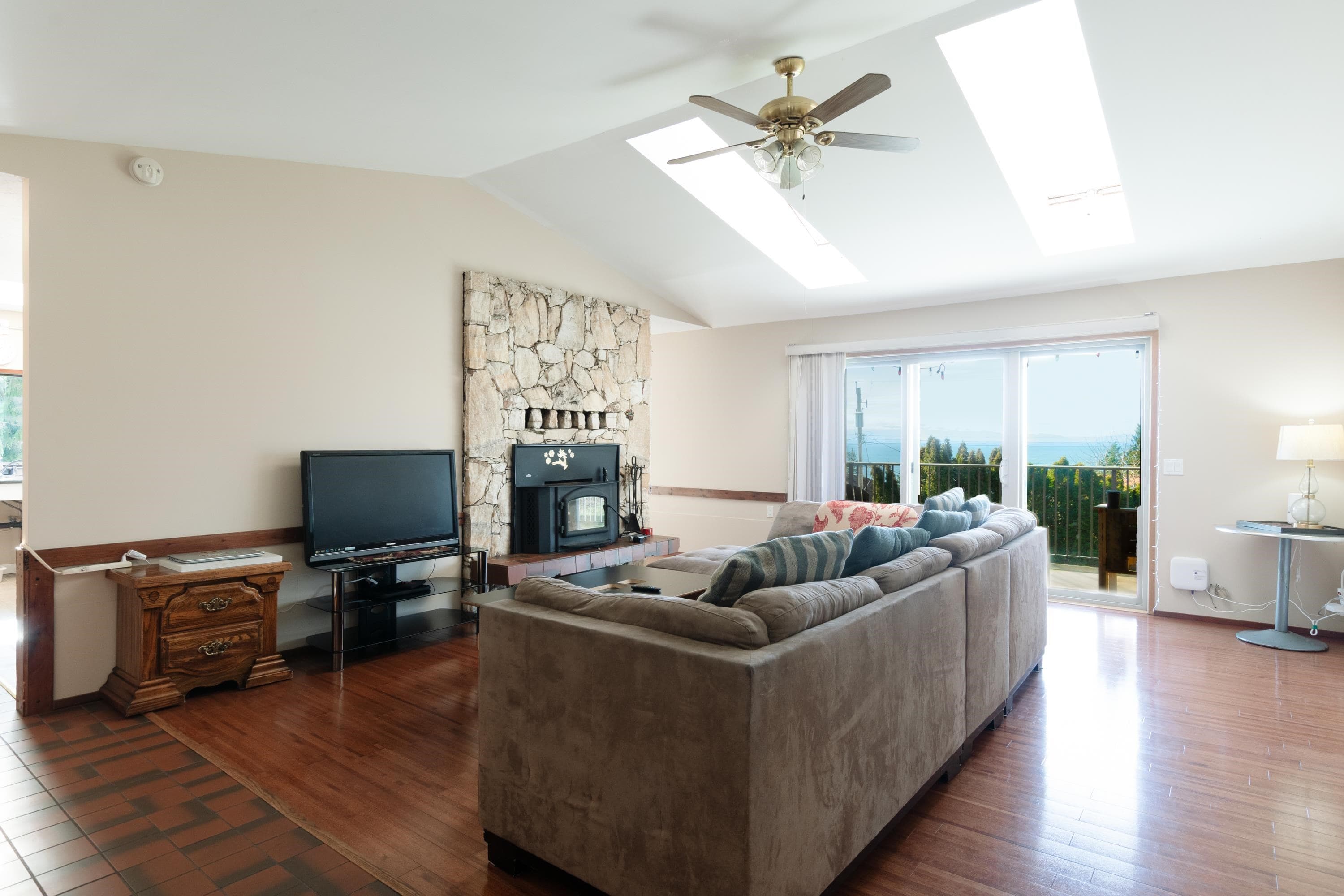 4902 Laurel Avenue, Sechelt, V7Z 0B7 — photo 5