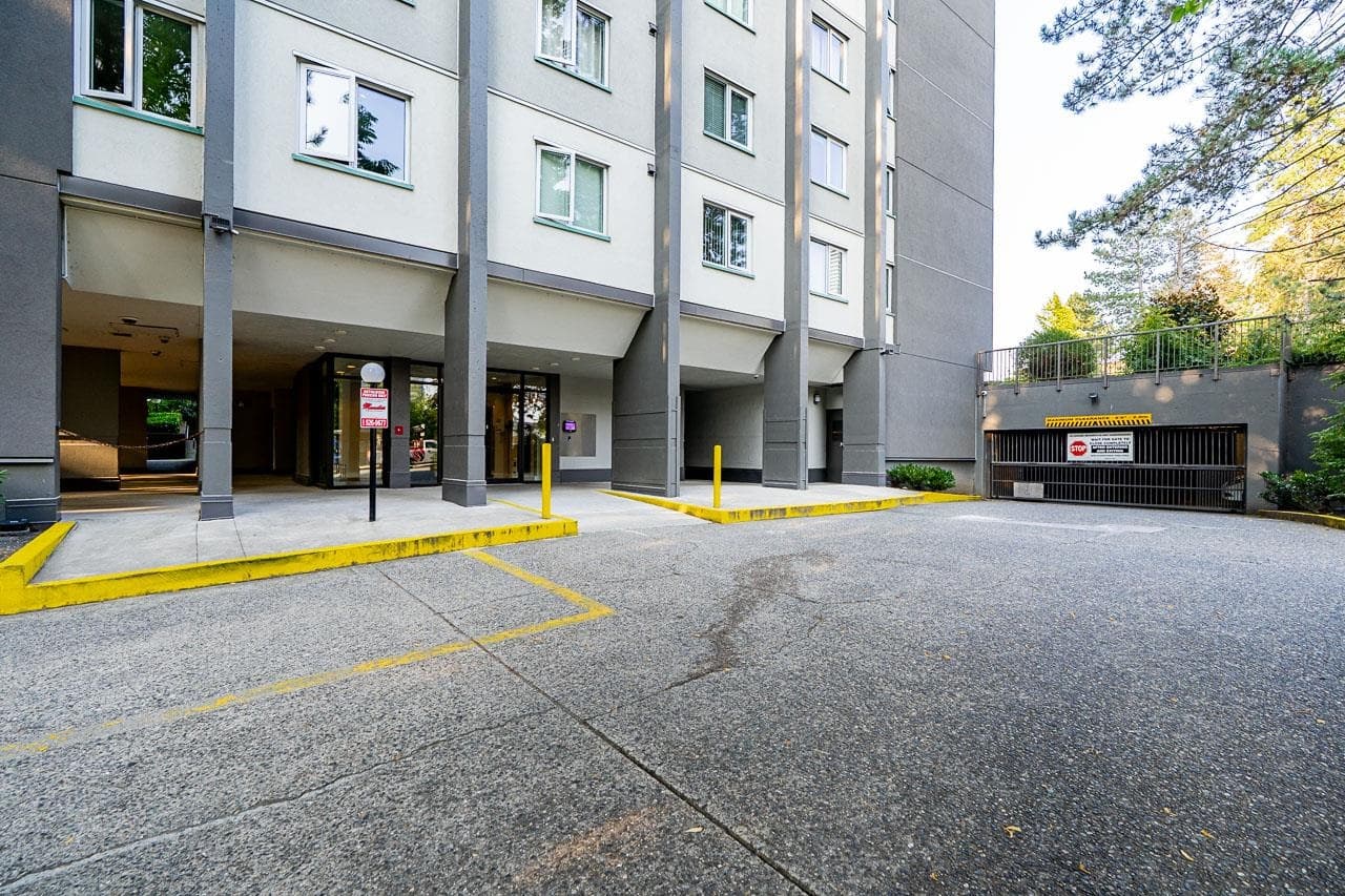 704 - 9541 Erickson Drive, Burnaby, V3J 7N8 — photo 5