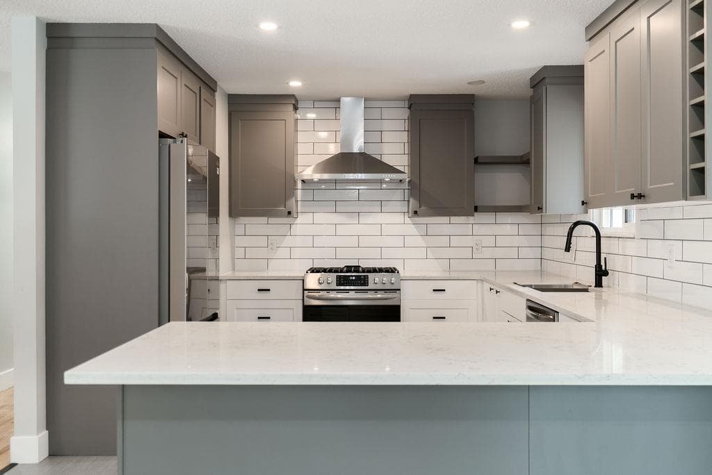 21139 Cook Avenue, Maple Ridge, V2X 7P7 — photo 2