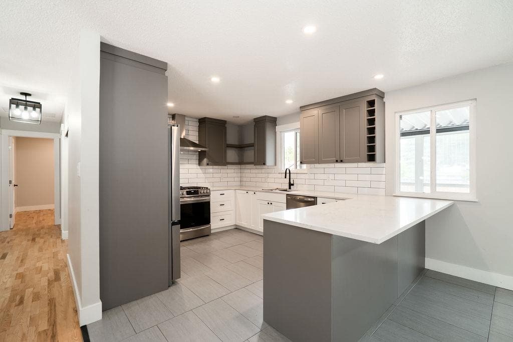 21139 Cook Avenue, Maple Ridge, V2X 7P7 — photo 5