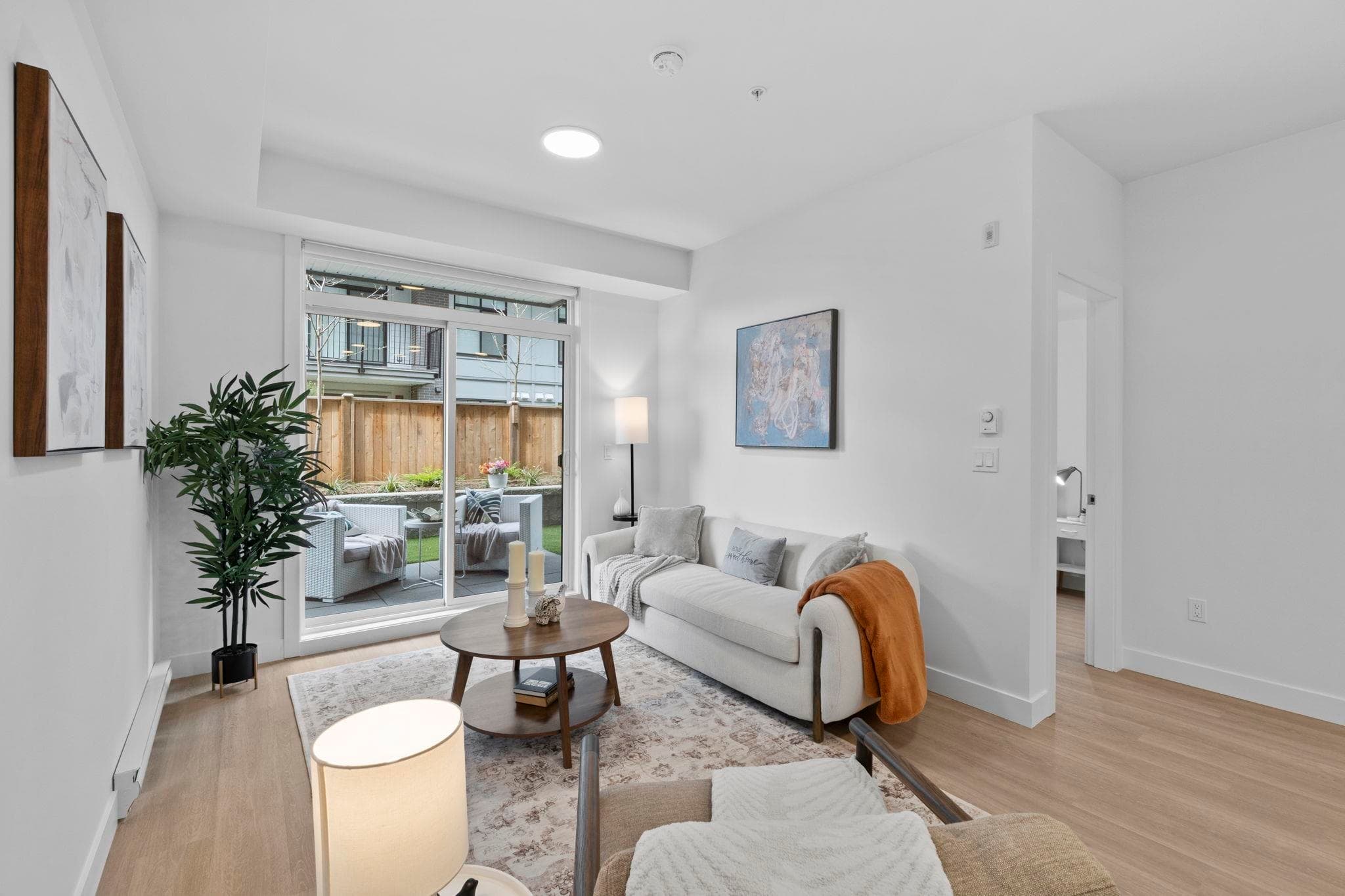 308 - 33820 South Fraser Way, Abbotsford, V2S 2C5 — photo 3