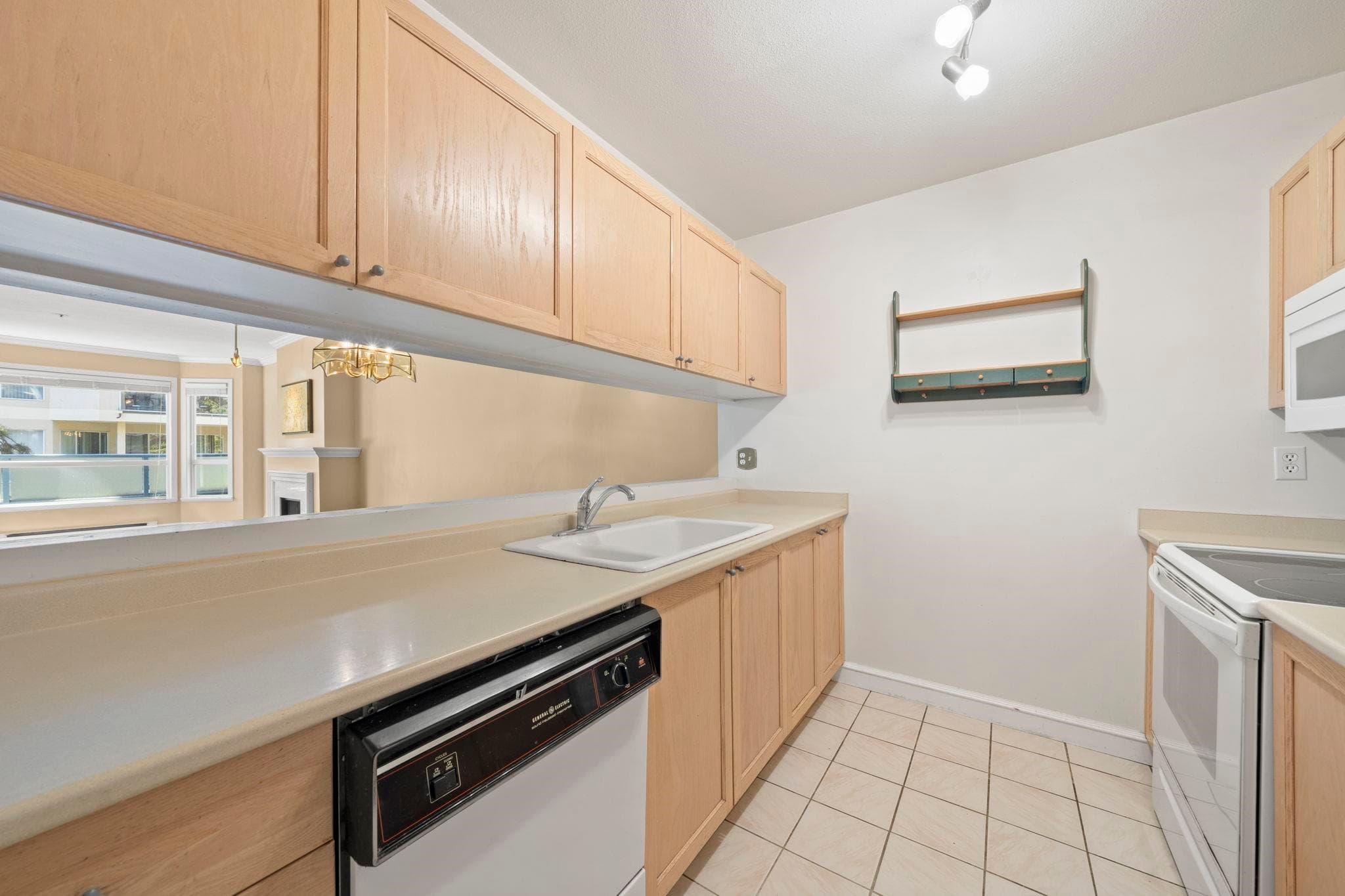 109 - 8680 Lansdowne Road, Richmond, V6X 1B9 — photo 3