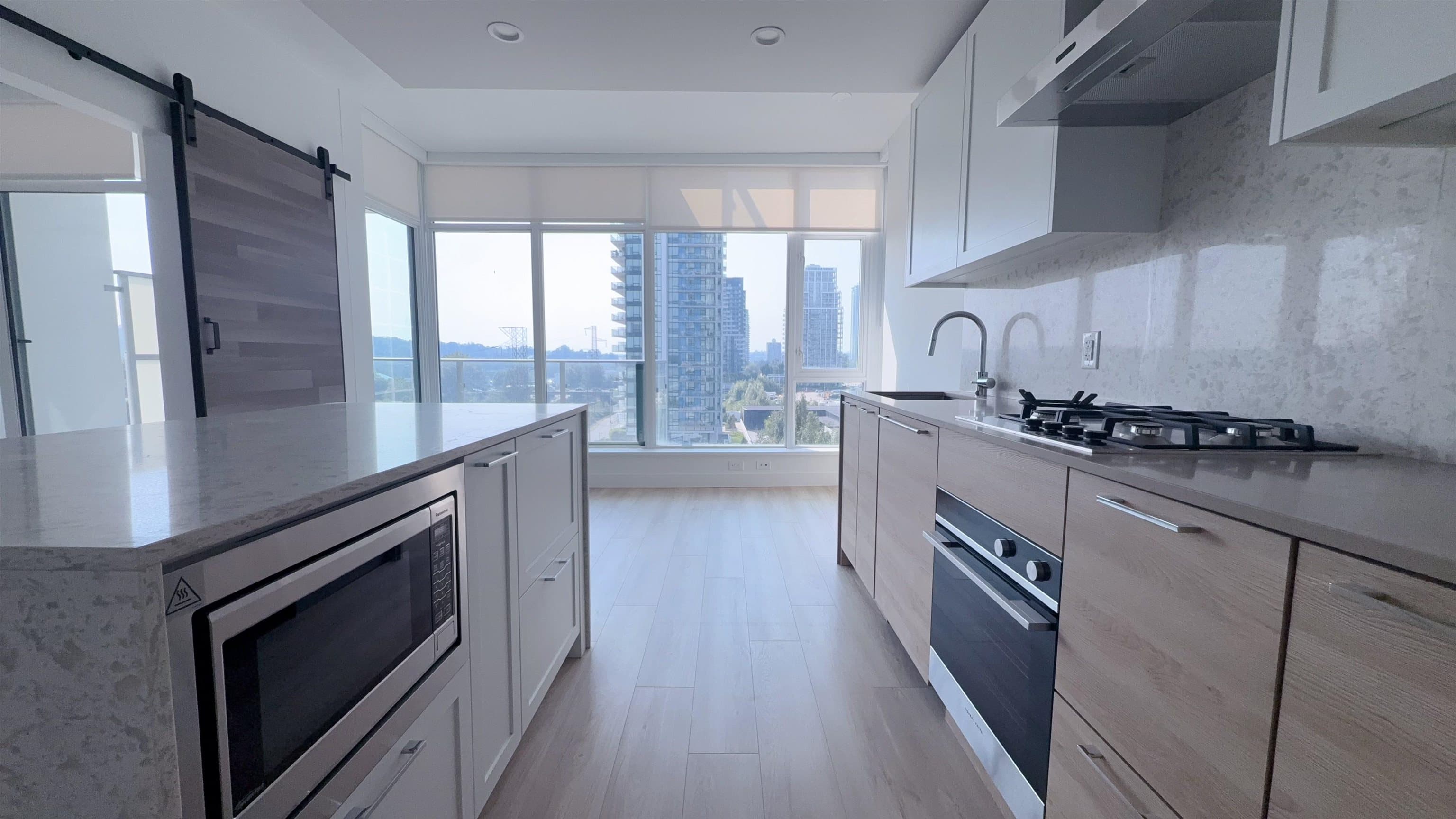 909 - 2381 Beta Avenue, Burnaby