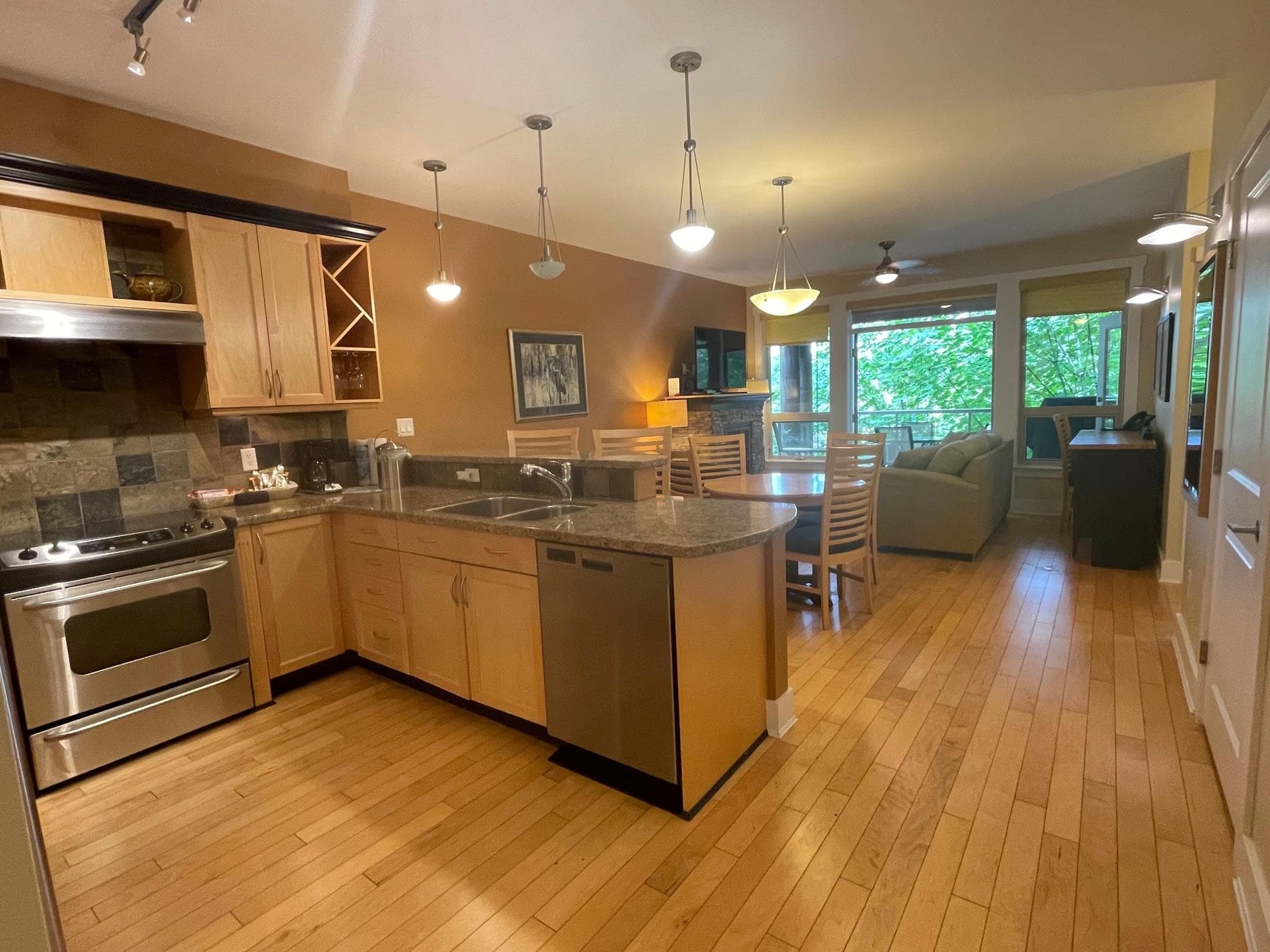 27B - 12849 Lagoon Road, Madeira Park, V0N 2H0 — photo 2