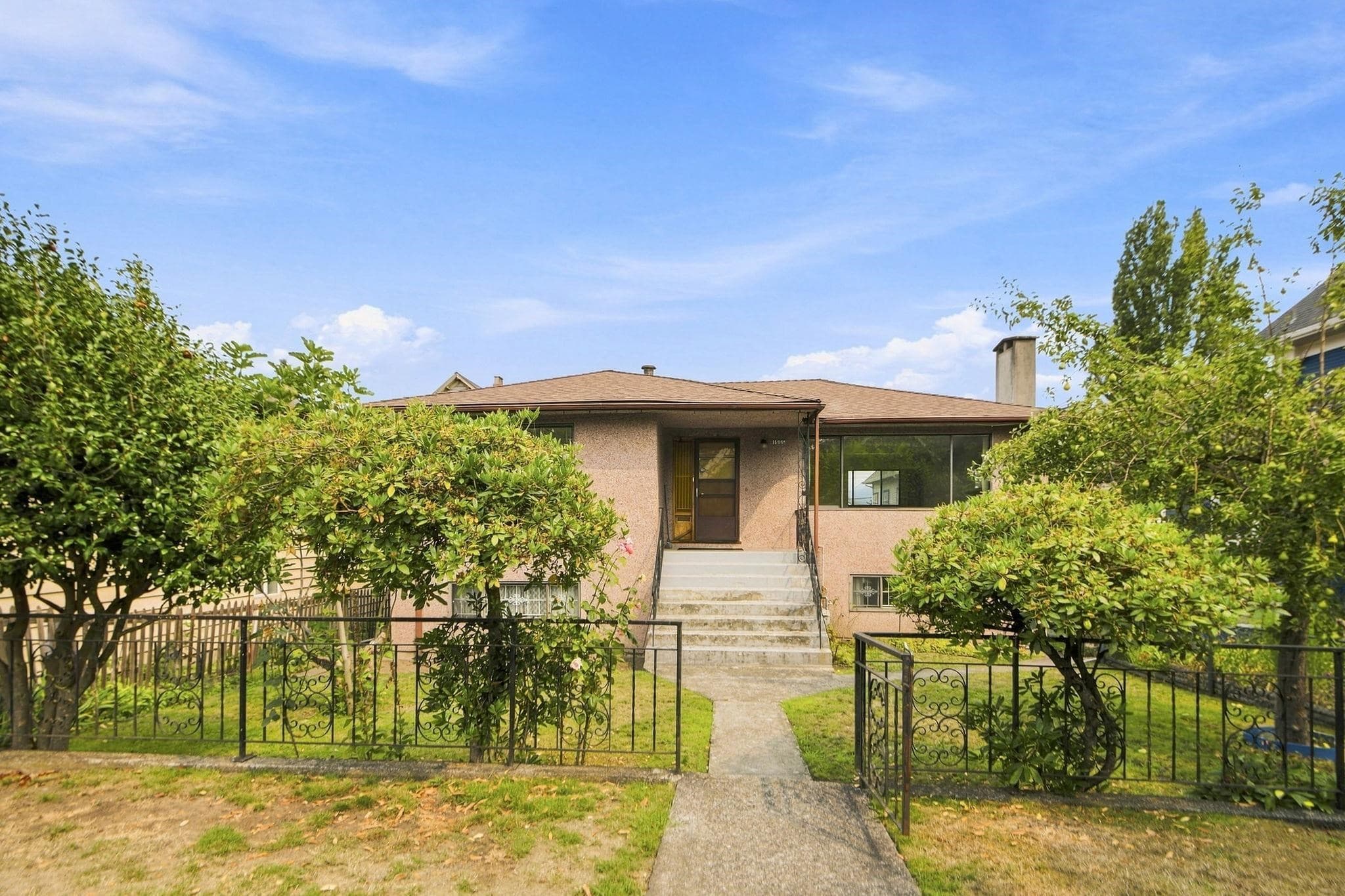 1955 Turner Street, Vancouver, V5L 1Z9 — photo 2