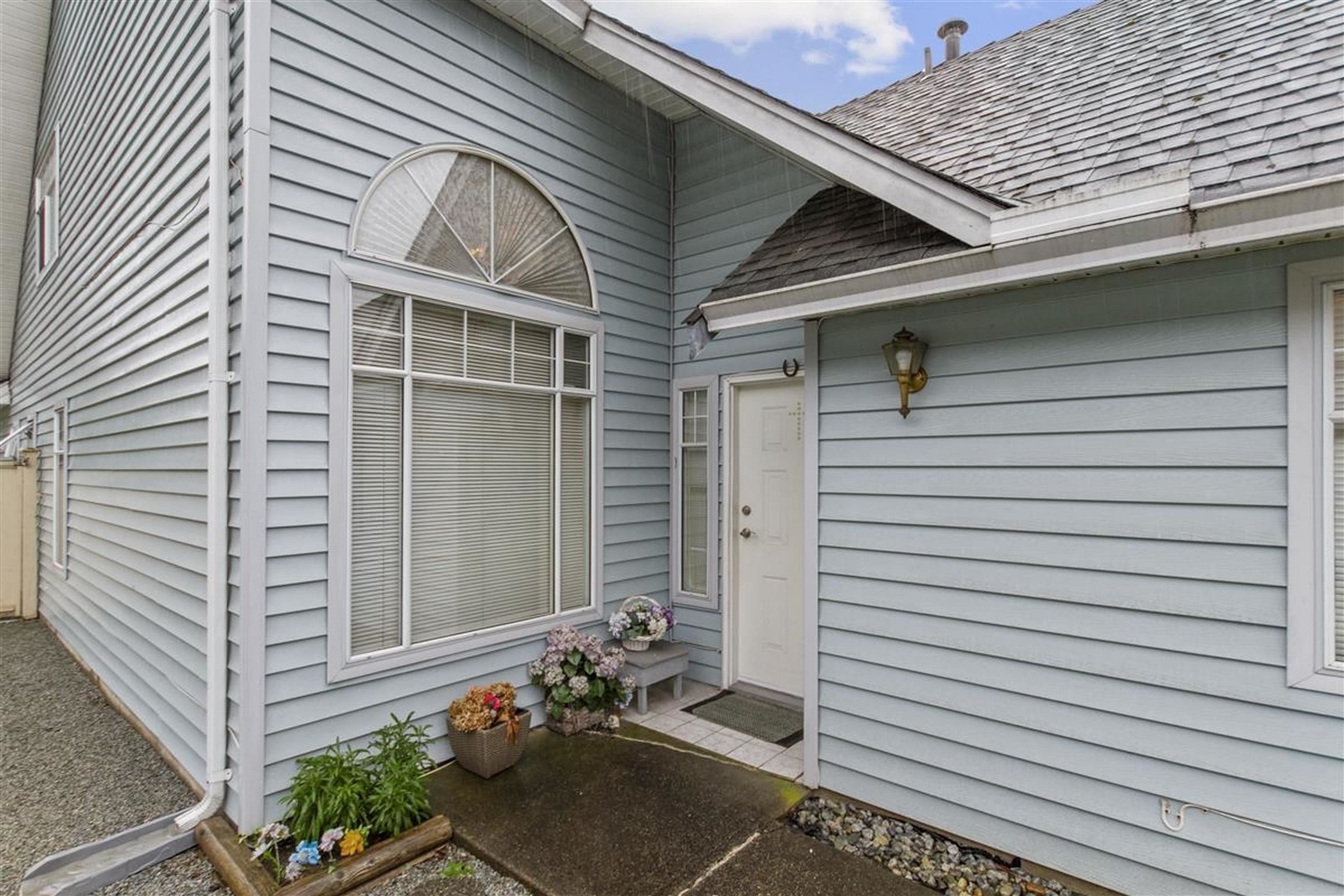 44 - 2865 Glen Drive, Coquitlam, V3B 6W3 — photo 2
