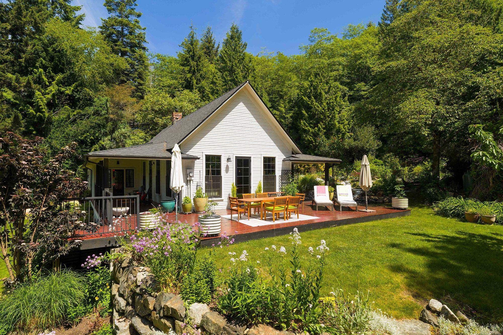 822 Captains Way, Bowen Island
