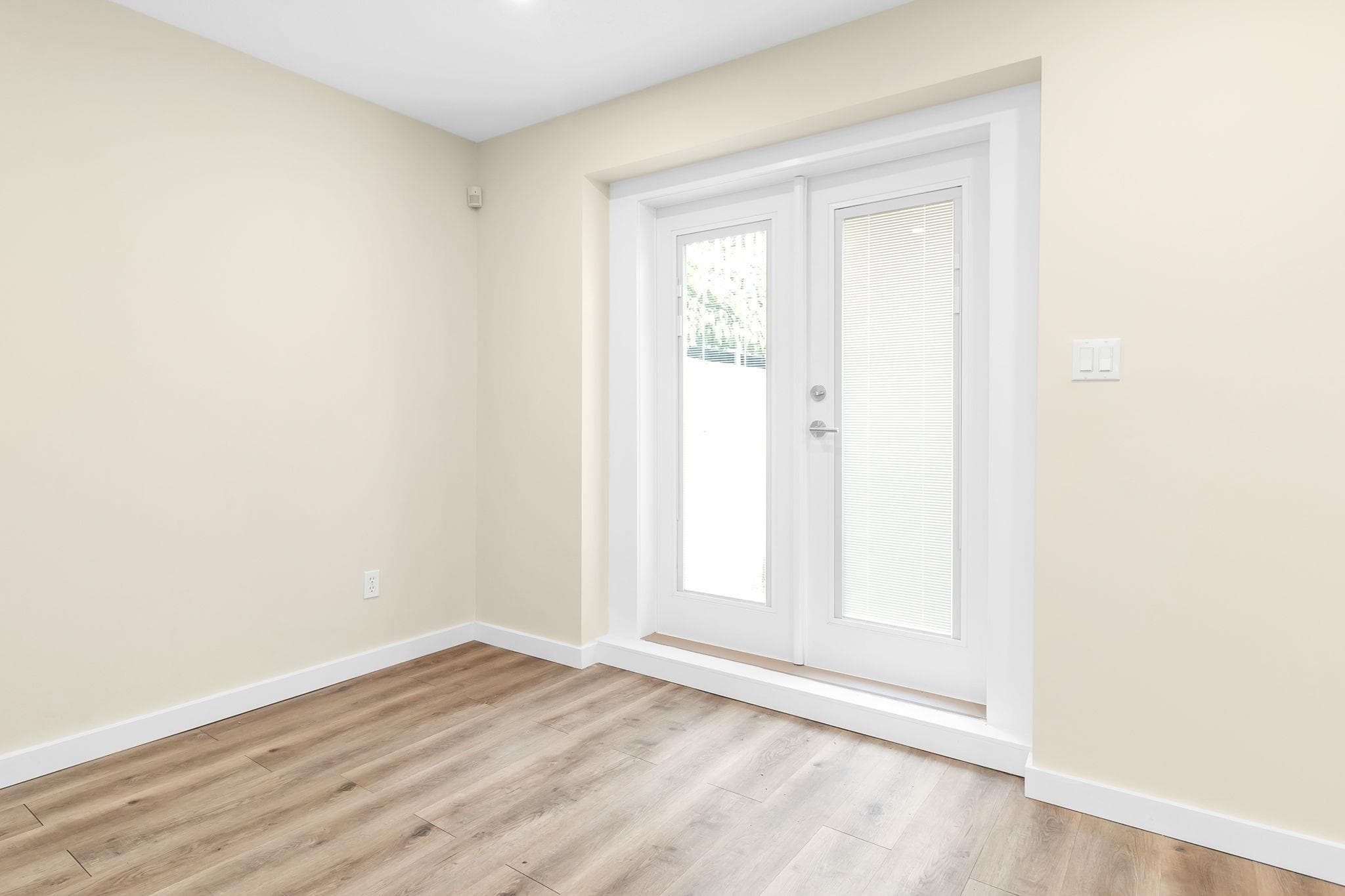 BSMT - 805 Fowler Court, Coquitlam, V3J 7X2 — photo 5