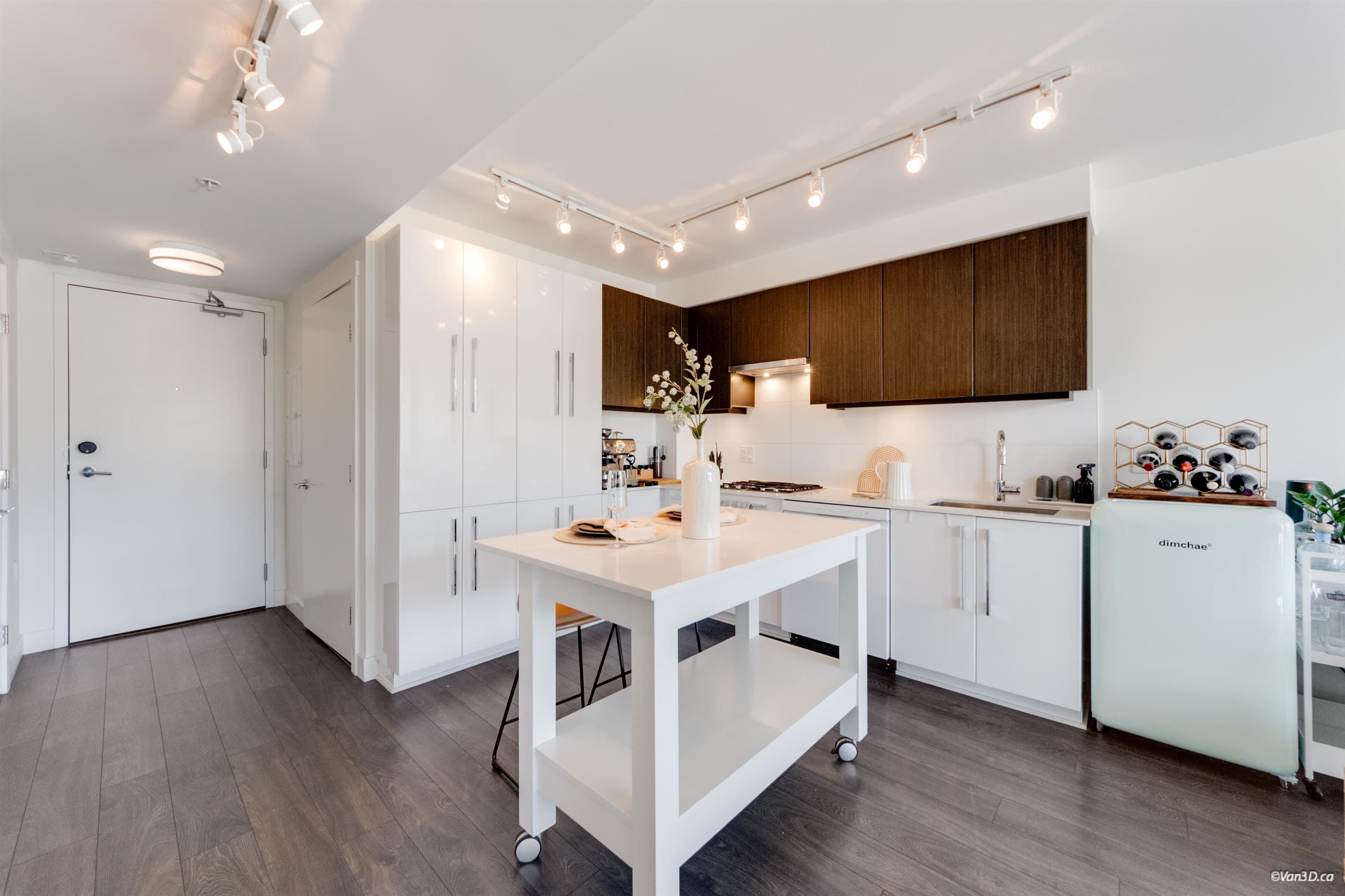 607 - 188 Agnes Street, New Westminster, V3L 0H6 — photo 5