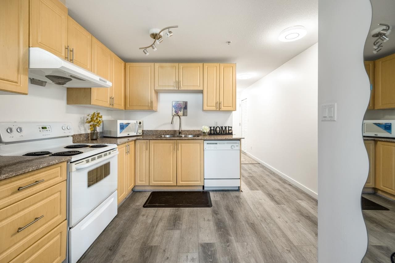 1104 - 6133 Buswell Street, Richmond, V6Y 0B2 — photo 4
