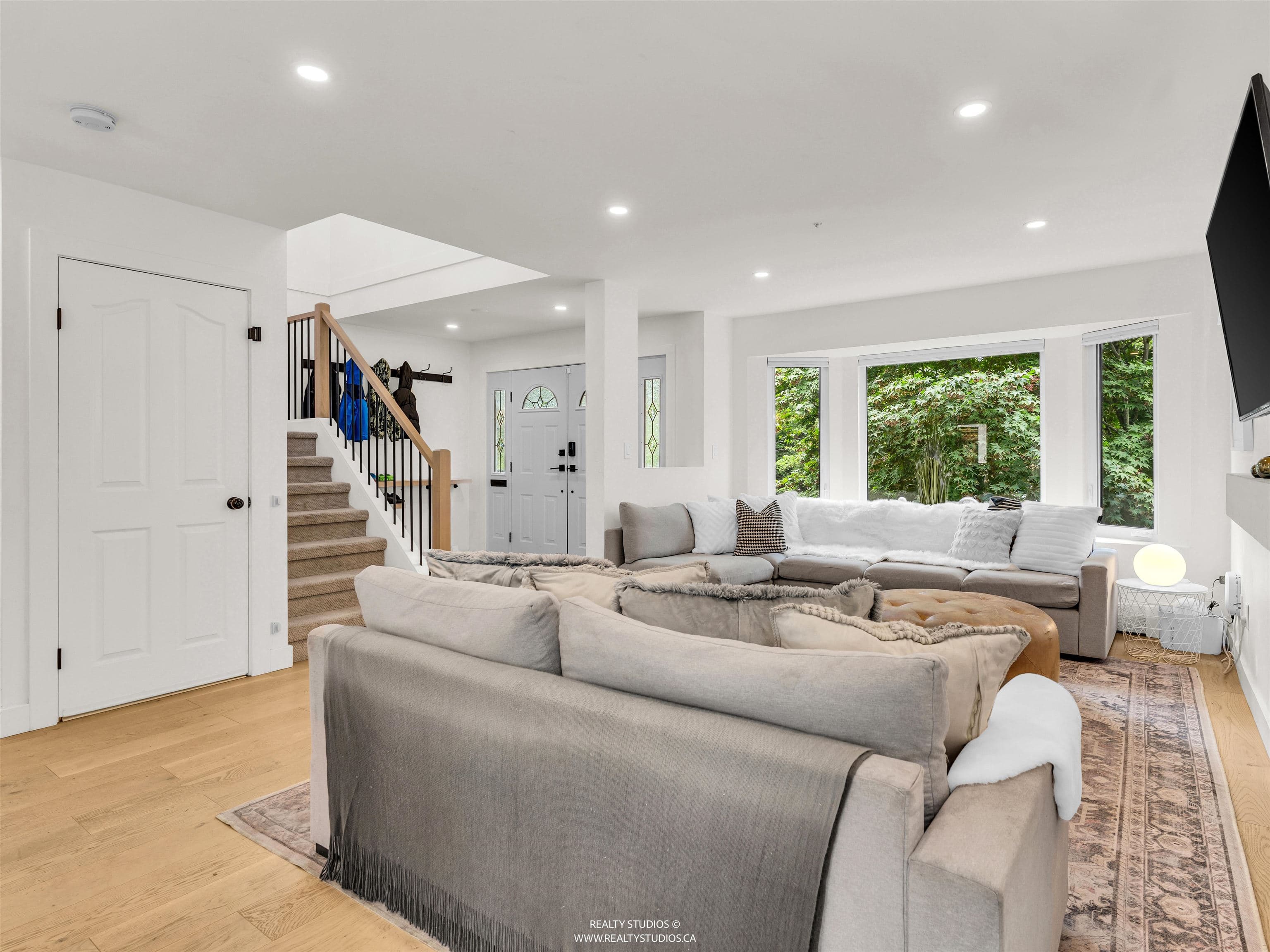 4588 James Street, Vancouver, V5V 3J3 — photo 3