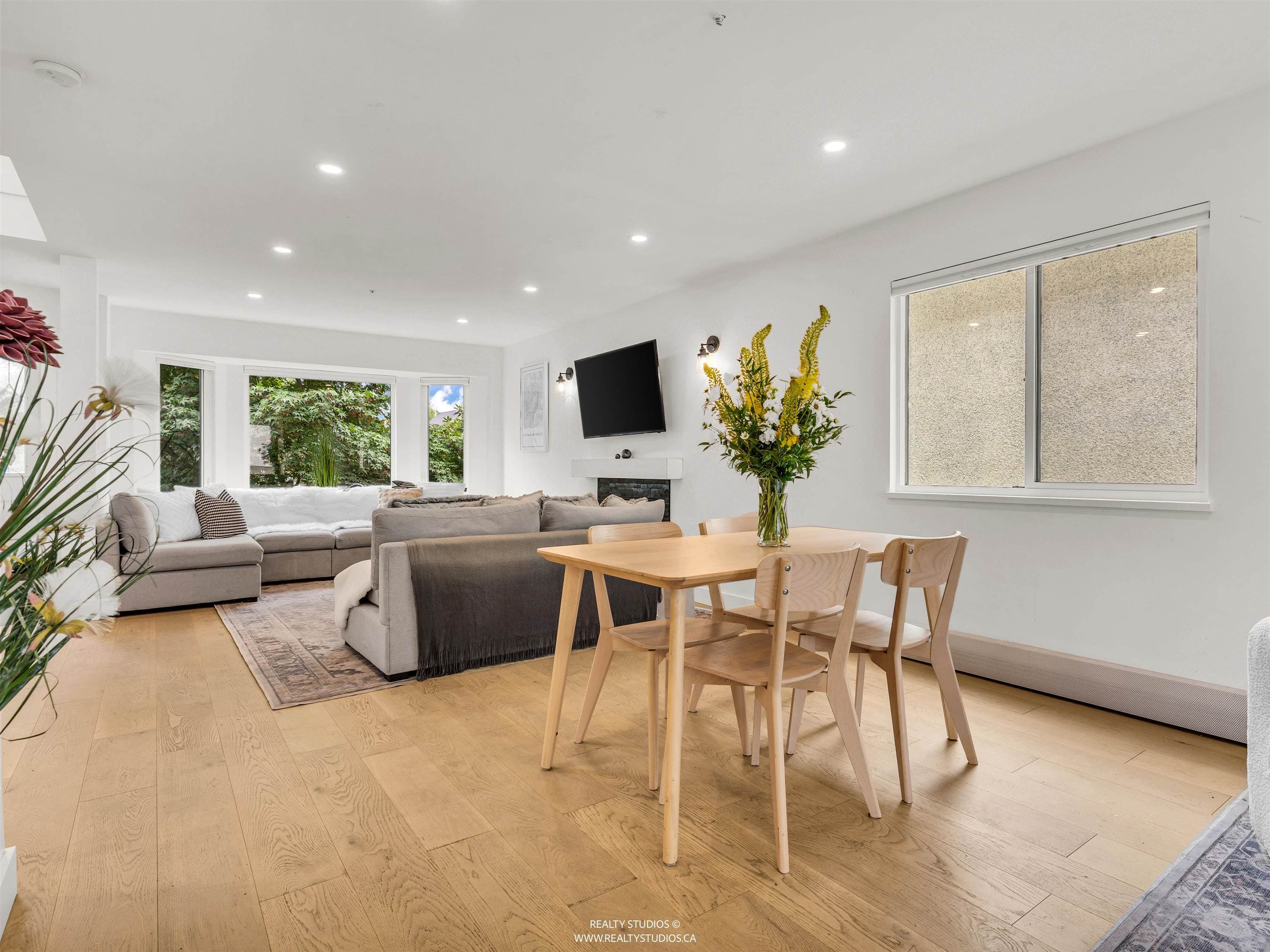 4588 James Street, Vancouver, V5V 3J3 — photo 5