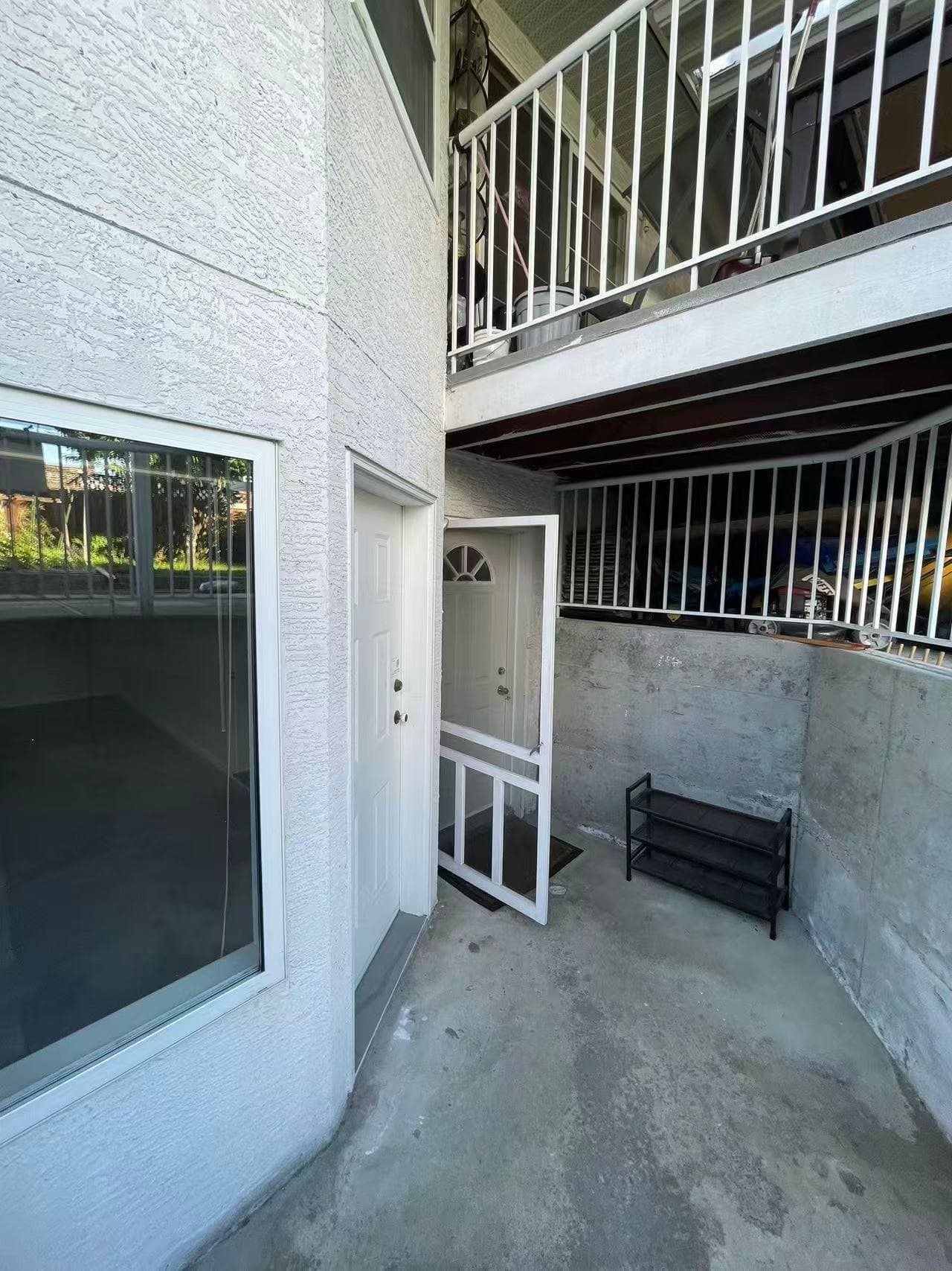 1000 Cliff Avenue, Burnaby