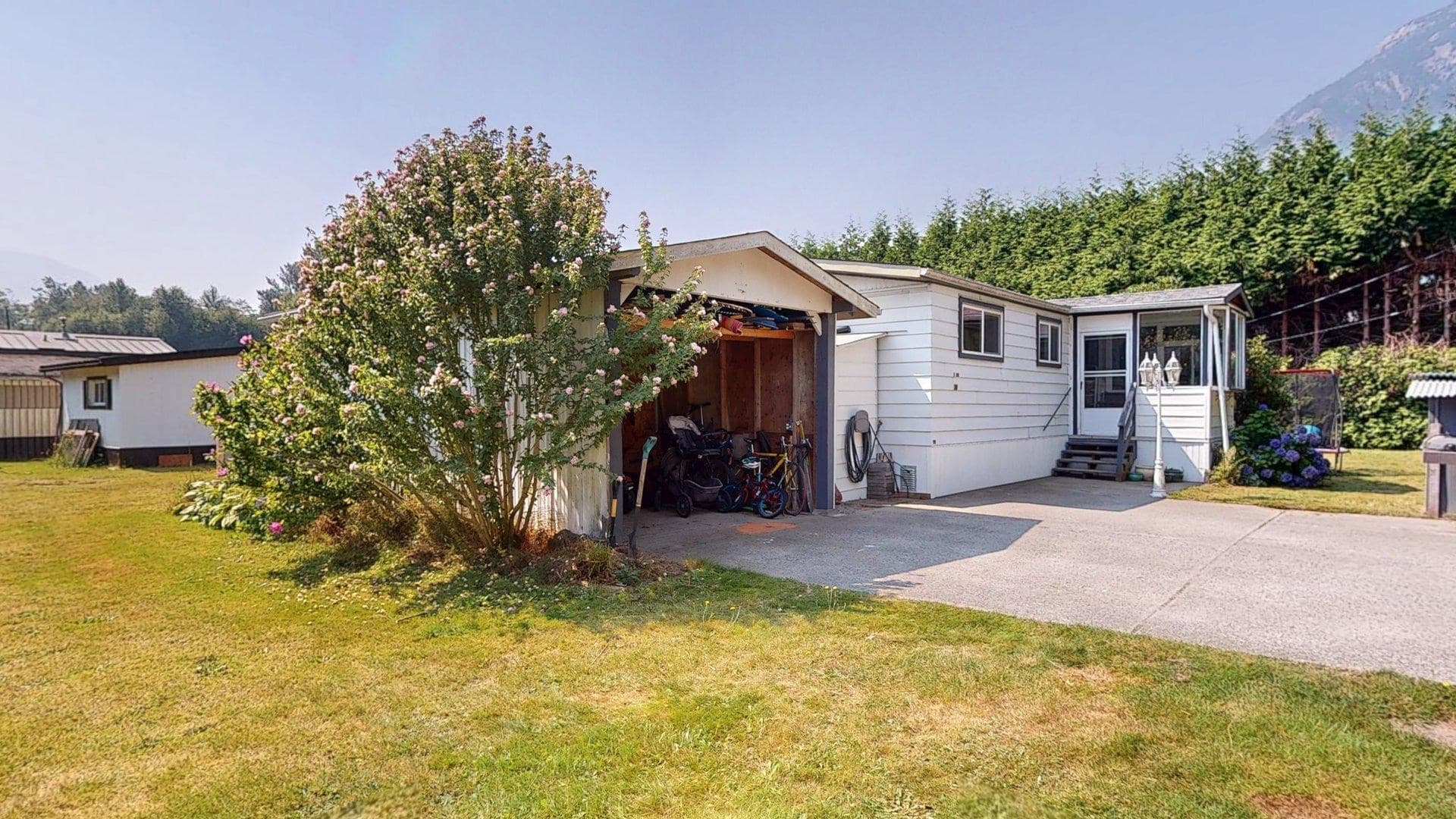 29 - 39768 Government Road, Squamish, V8B 0G3 — photo 1