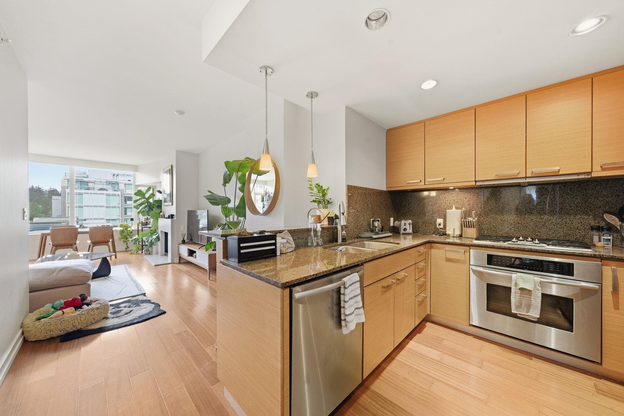 404 - 1925 Alberni Street, Vancouver, V6G 0A3 — photo 2