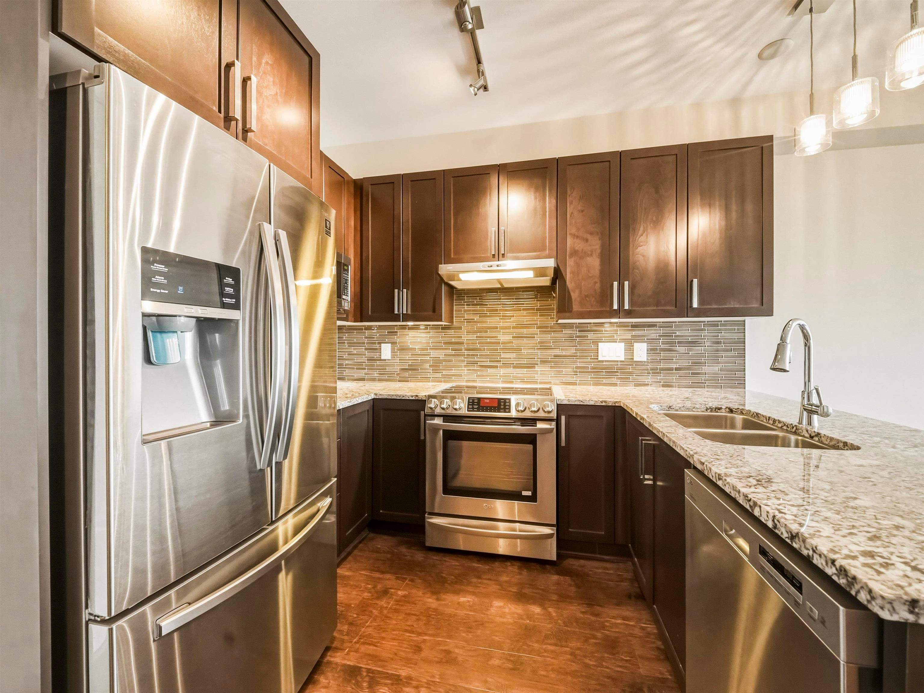 319 - 6480 194 Street, Surrey, V4N 6J9 — photo 4