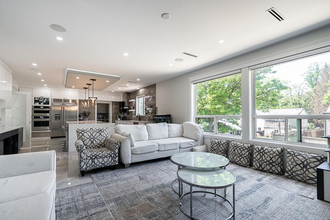 9417 132a Street, Surrey, V3V 6W3 — photo 1