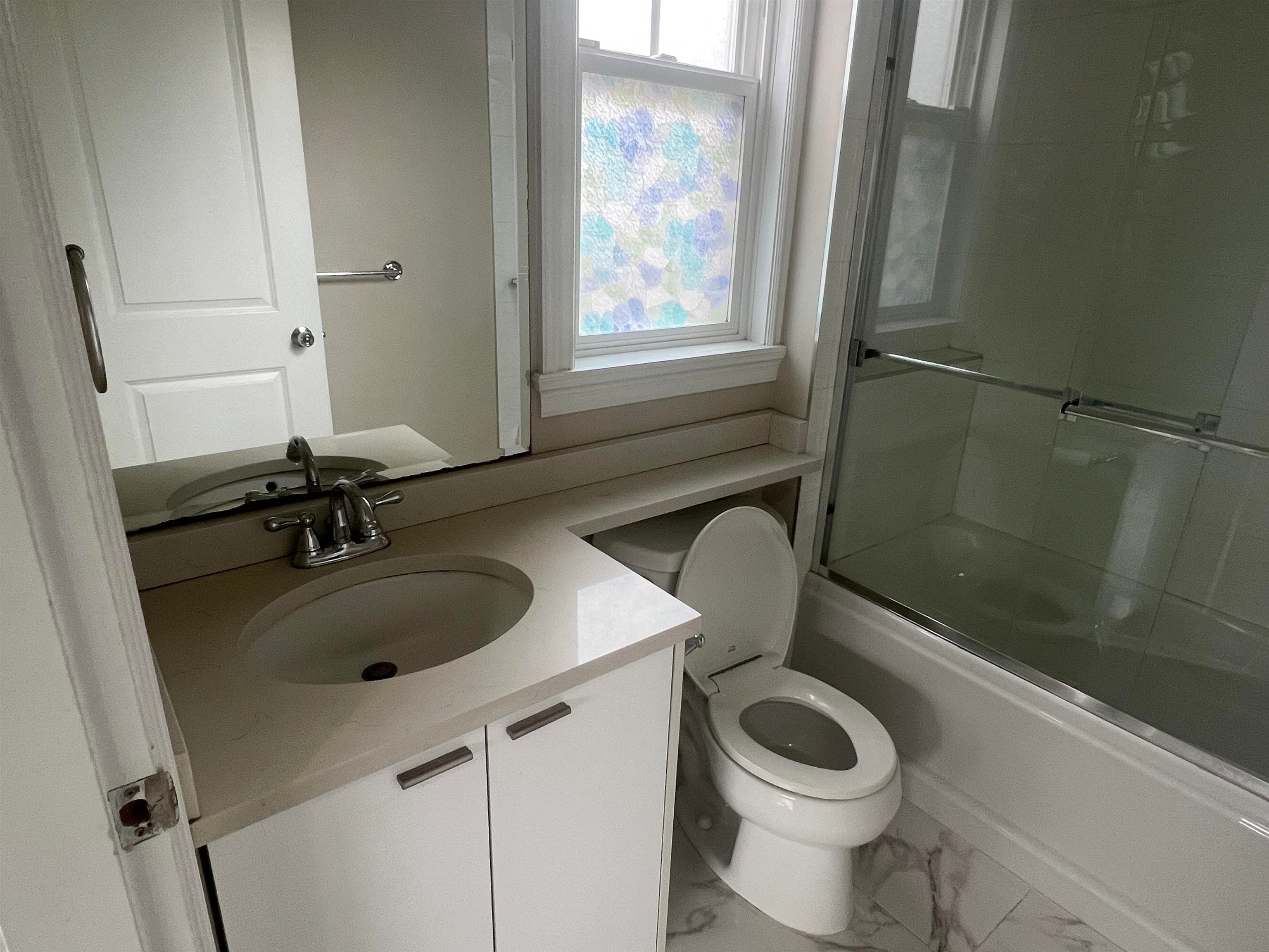 MF - 8006 Cartier Street, Vancouver, V6P 5T5 — photo 2