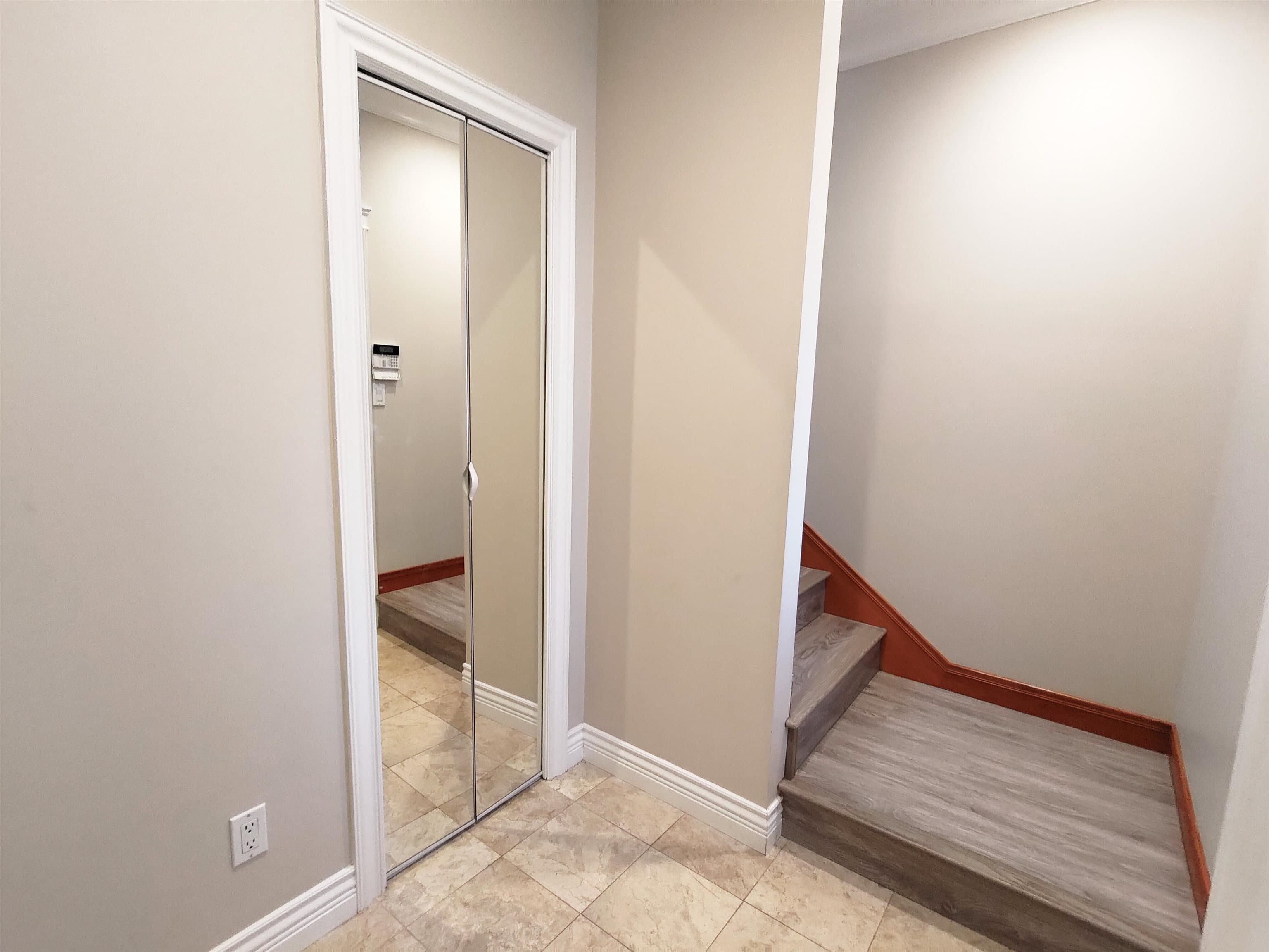 2F - 8006 Cartier Street, Vancouver, V6P 4T5 — photo 4