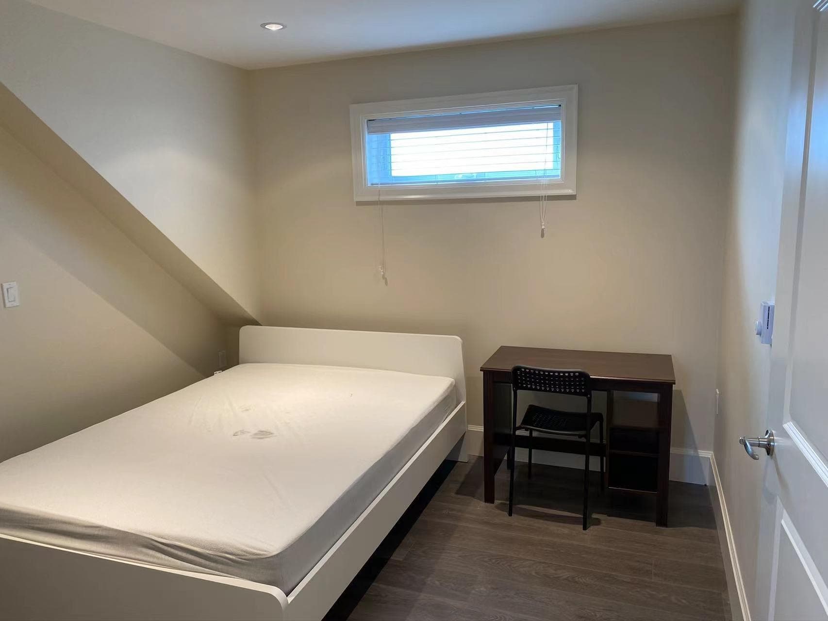 56 E 51st Avenue, Vancouver, V5X 1B9 — photo 3