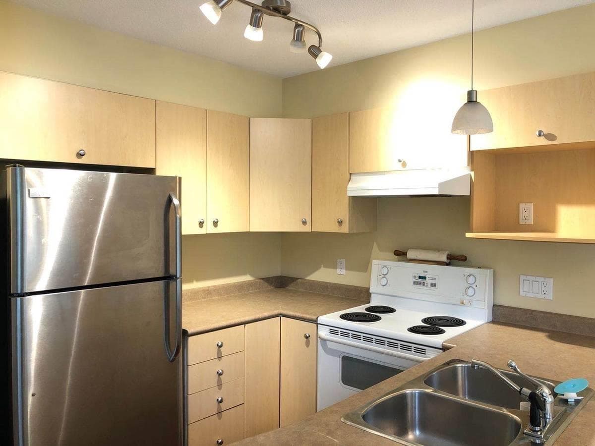 18883 65 Ave, Surrey