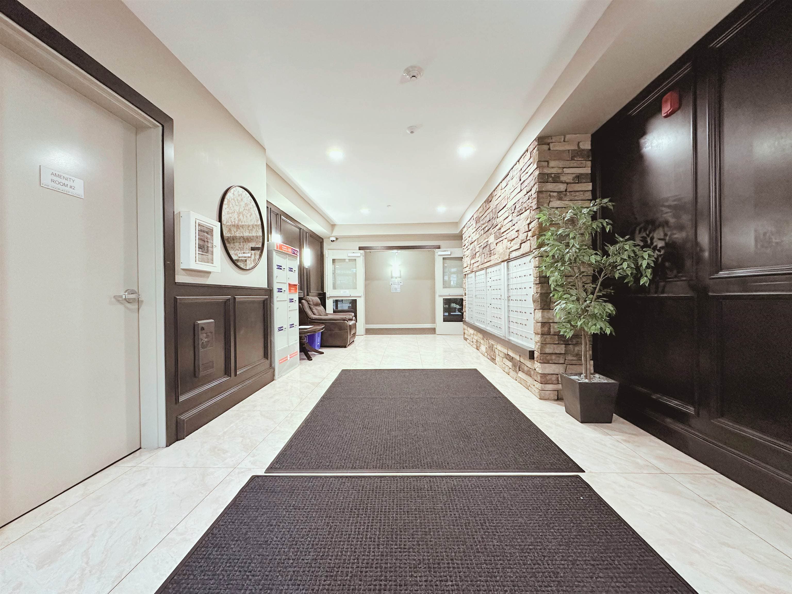204 - 32445 Simon Avenue, Abbotsford, V2T 0G7 — photo 3
