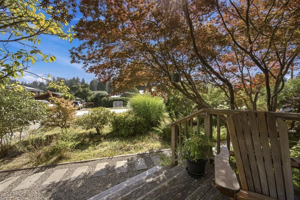 271 Cochrane Road, Gibsons, V0N 1V8 — photo 3