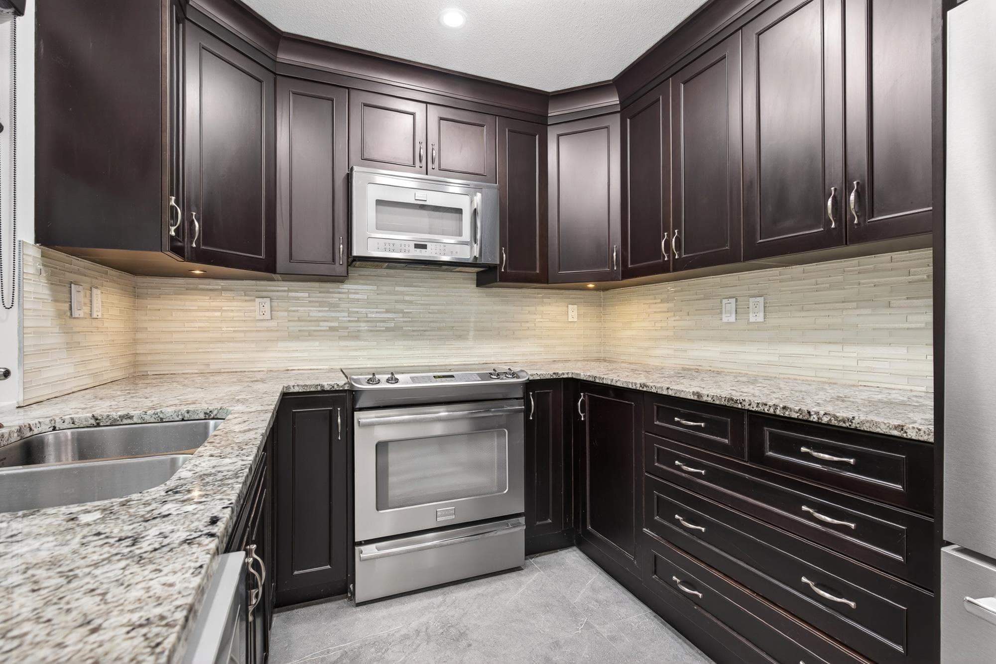 2359 Harper Drive, Abbotsford, V3G 2B2 — photo 5
