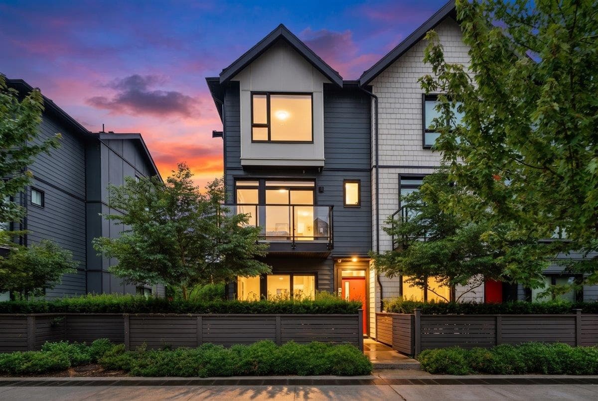 105 - 4662 Hemlock Way, Tsawwassen, V4M 0G1 — photo 1
