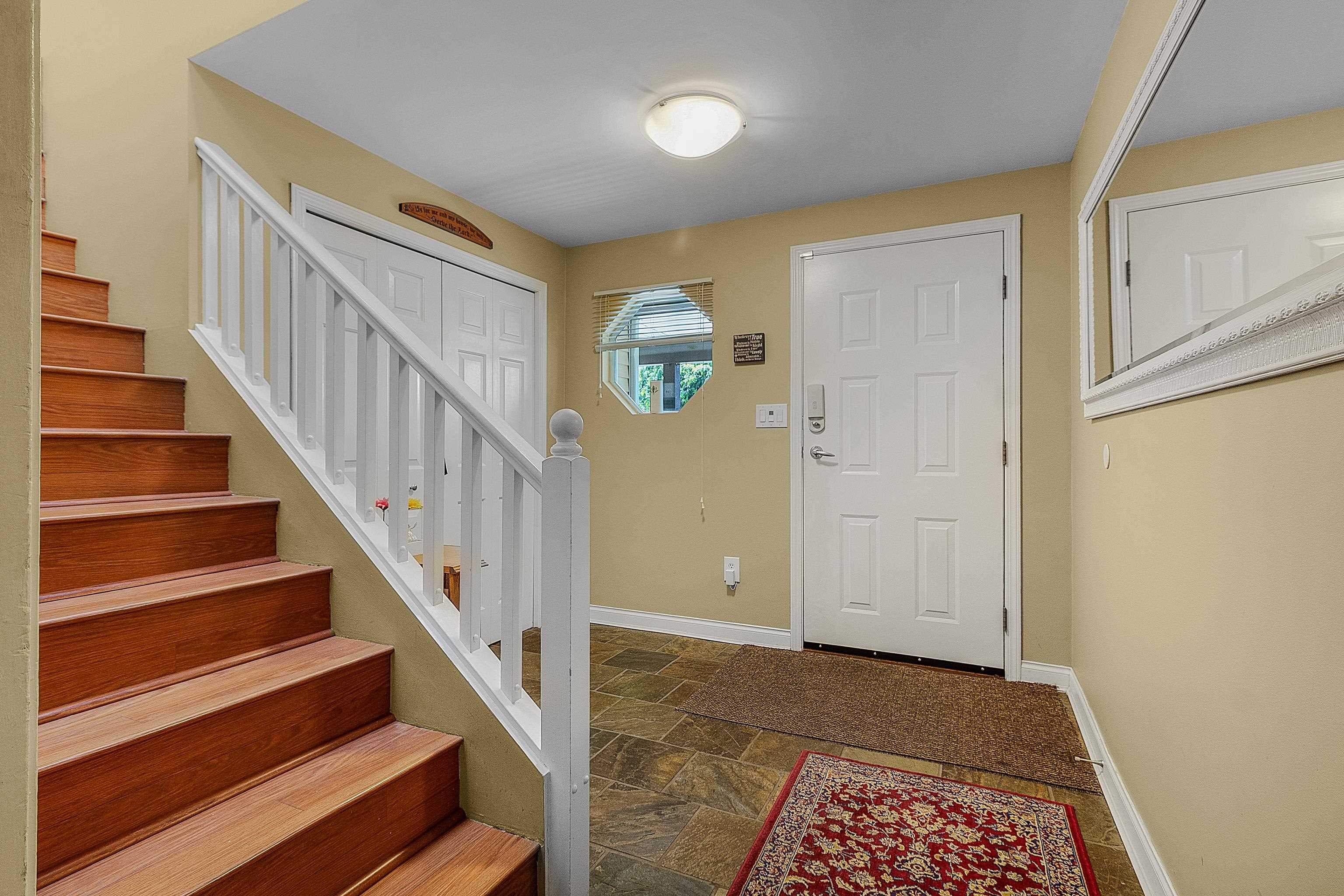 34981 Bernina Court, Abbotsford, V3G 1C2 — photo 5