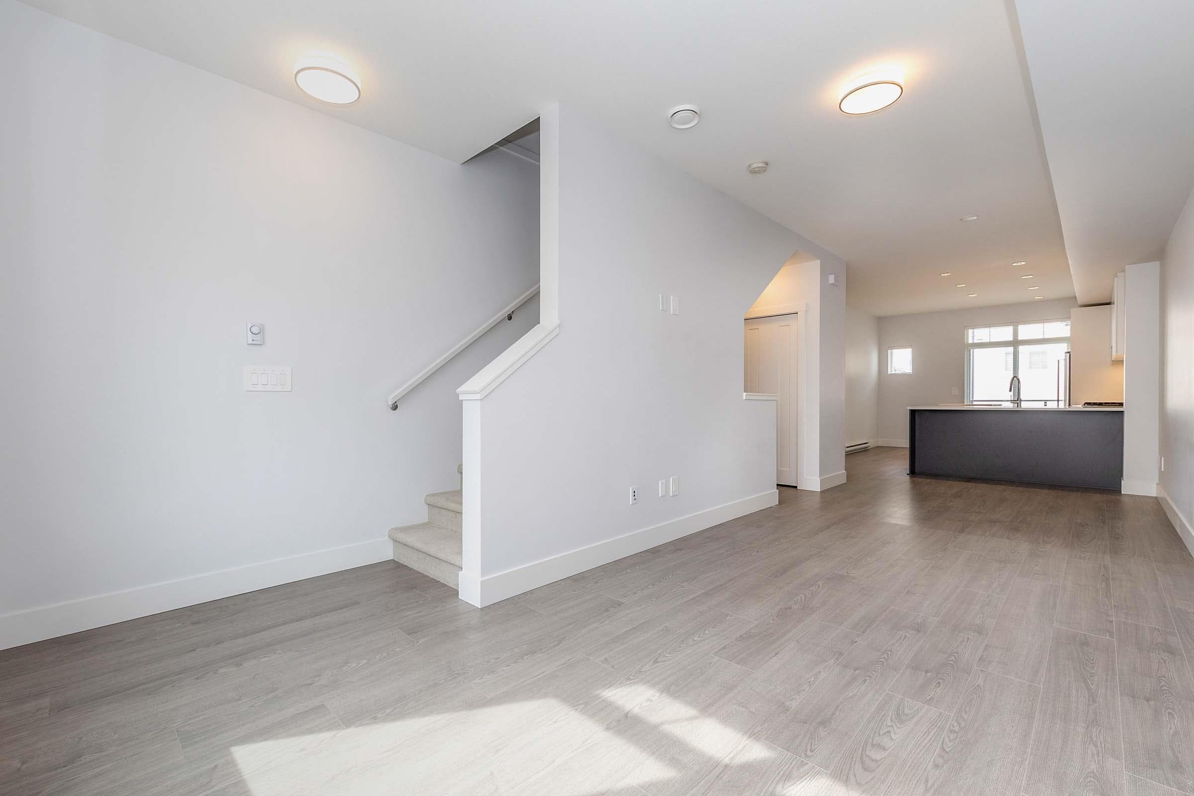 31 - 2070 Oak Meadows Drive, Surrey, V3Z 1J1 — photo 4