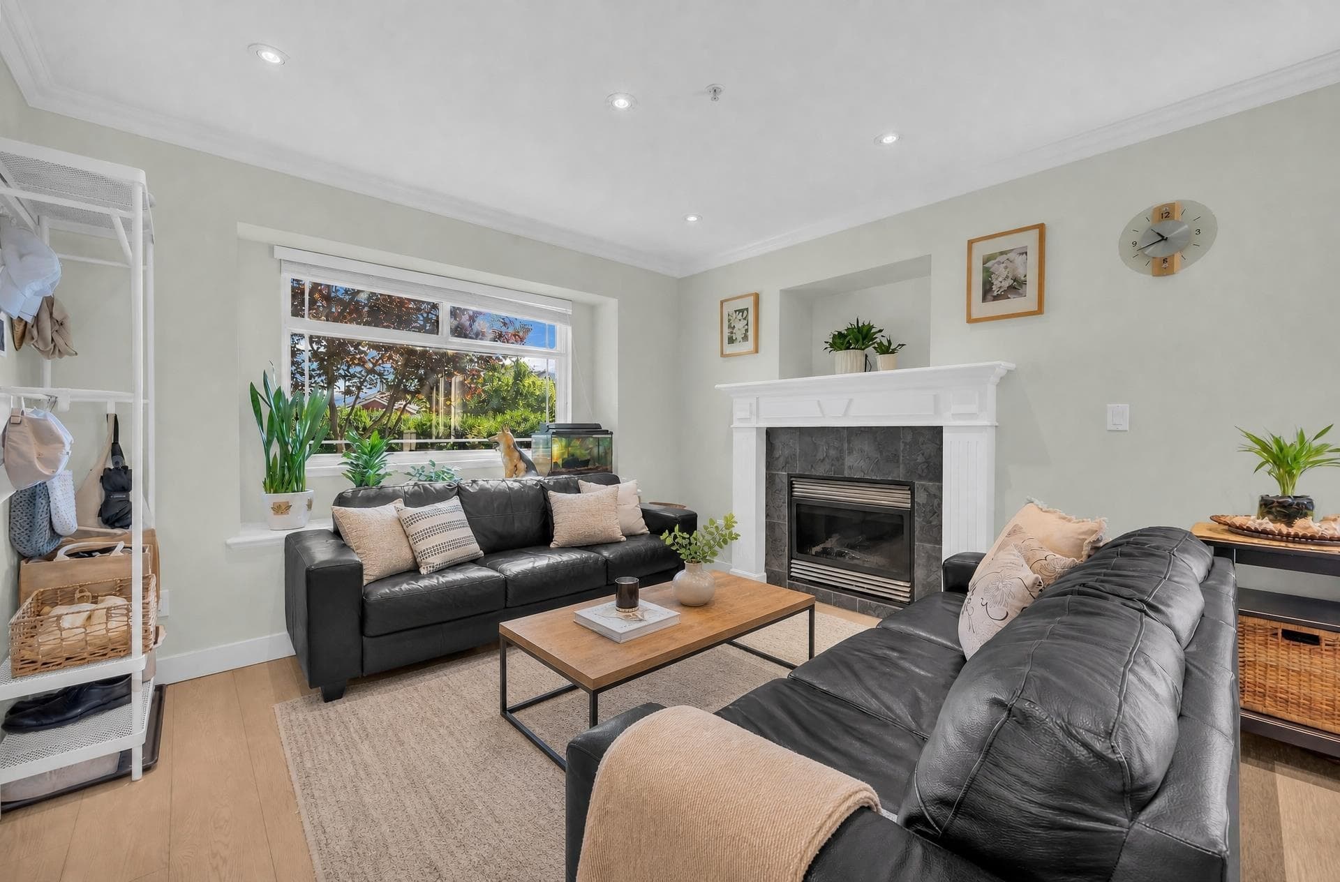 6925 Main Street, Vancouver, V5X 3H6 — photo 2