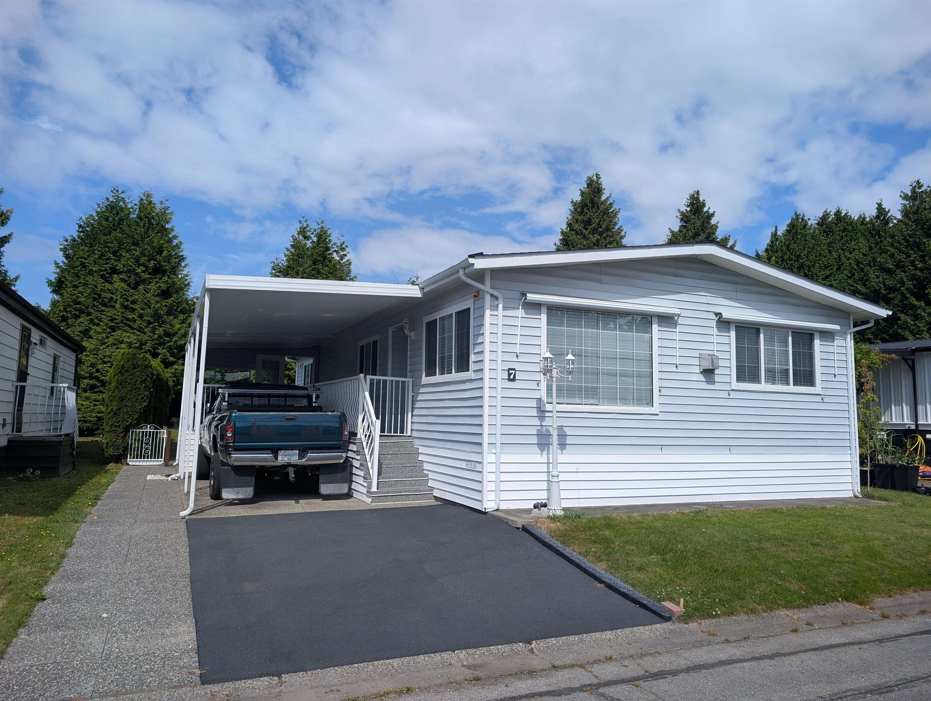 7 - 2303 Cranley Drive, Surrey, V4A 8W9 — photo 1