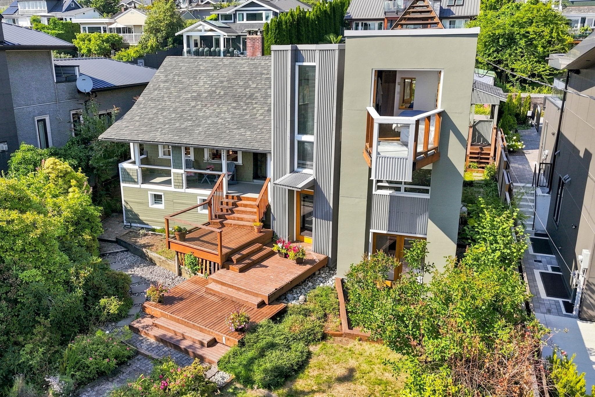 2433 Mathers Avenue, West Vancouver, V7V 2H9 — photo 1